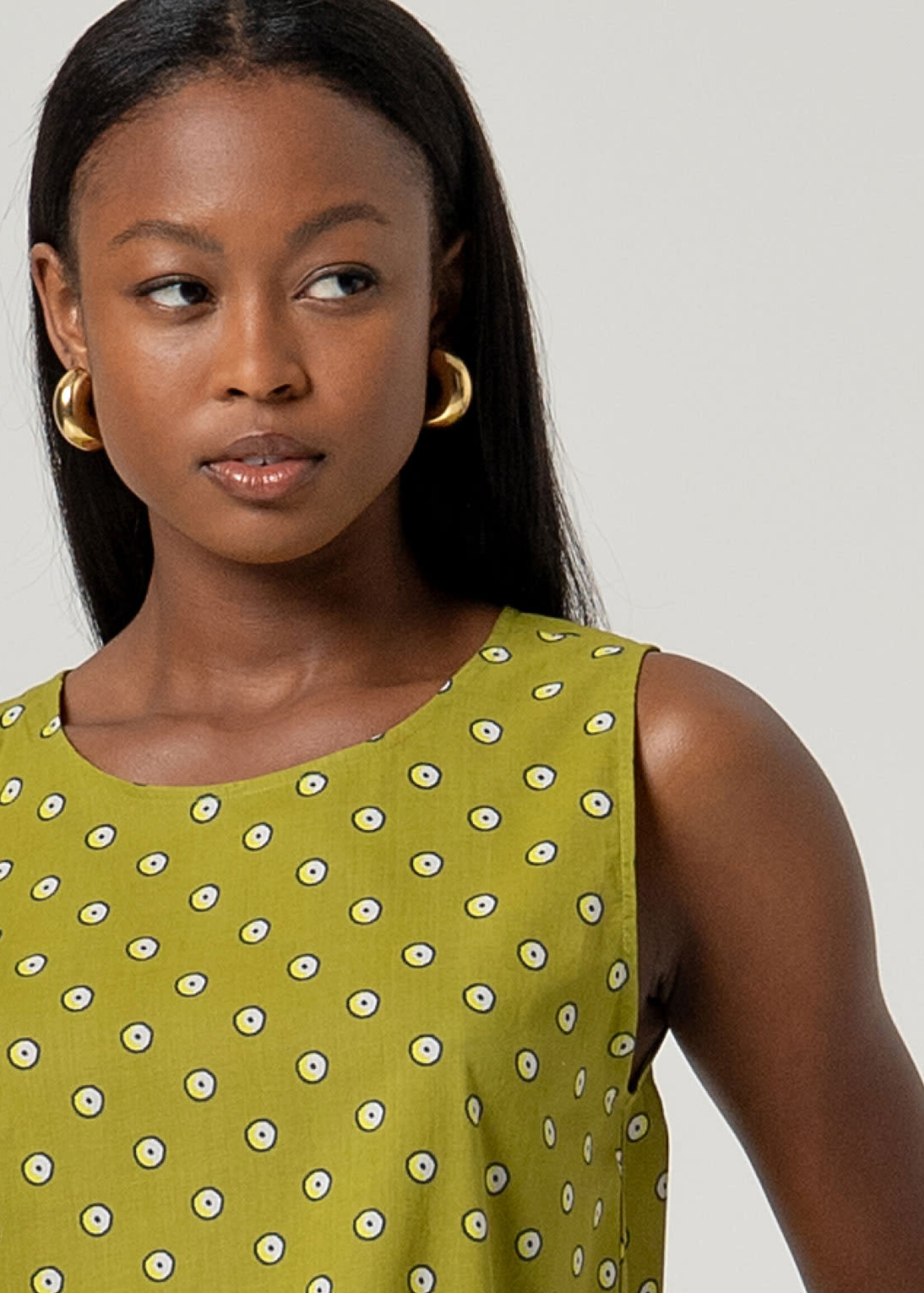 SURKANA SURKANA SLEEVELESS ROUND NECK TOP GREEN