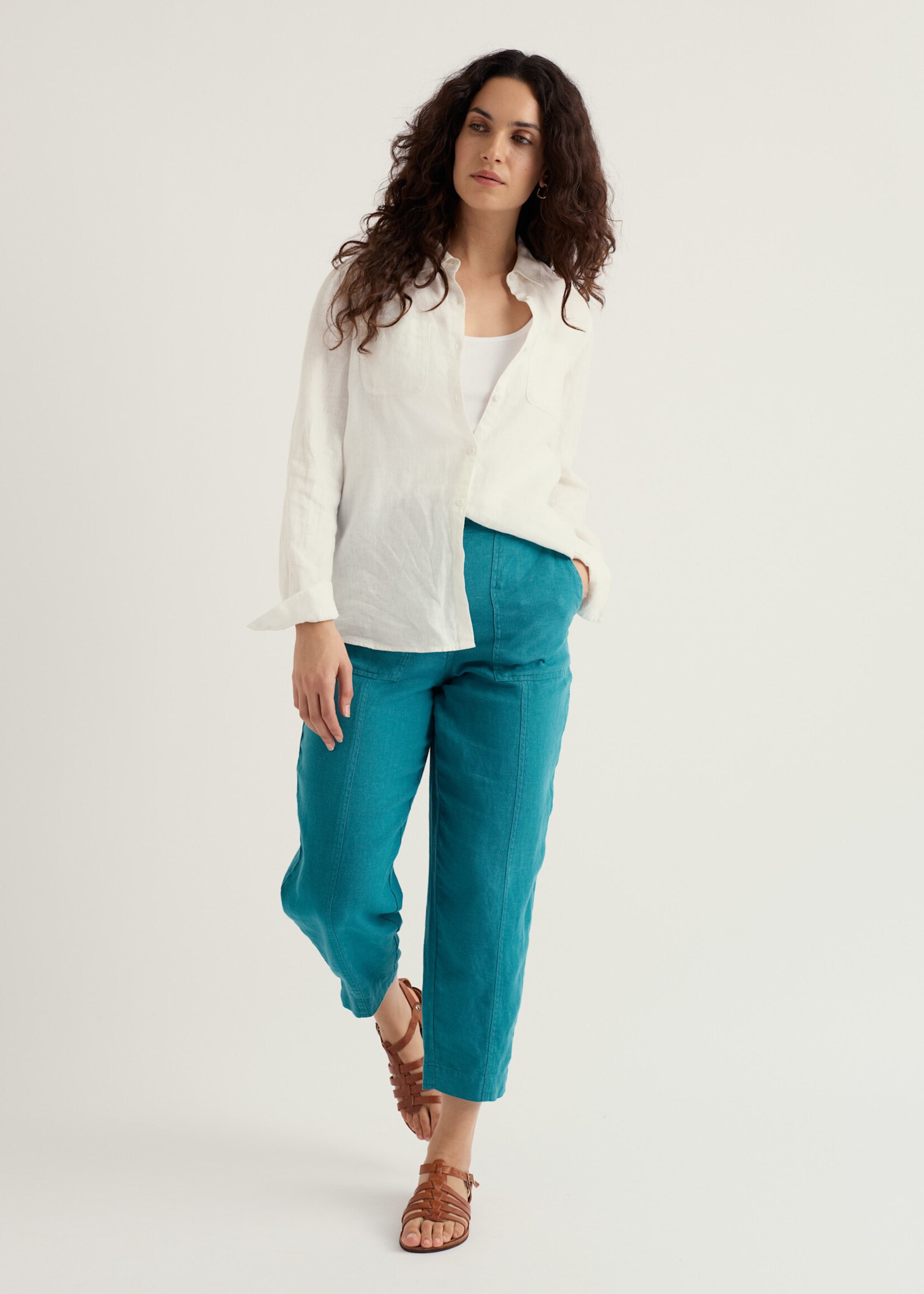 SEASALT CORNWALL SEASALT SALTINGS LINEN CROP TROUSER  DEEP DIVE