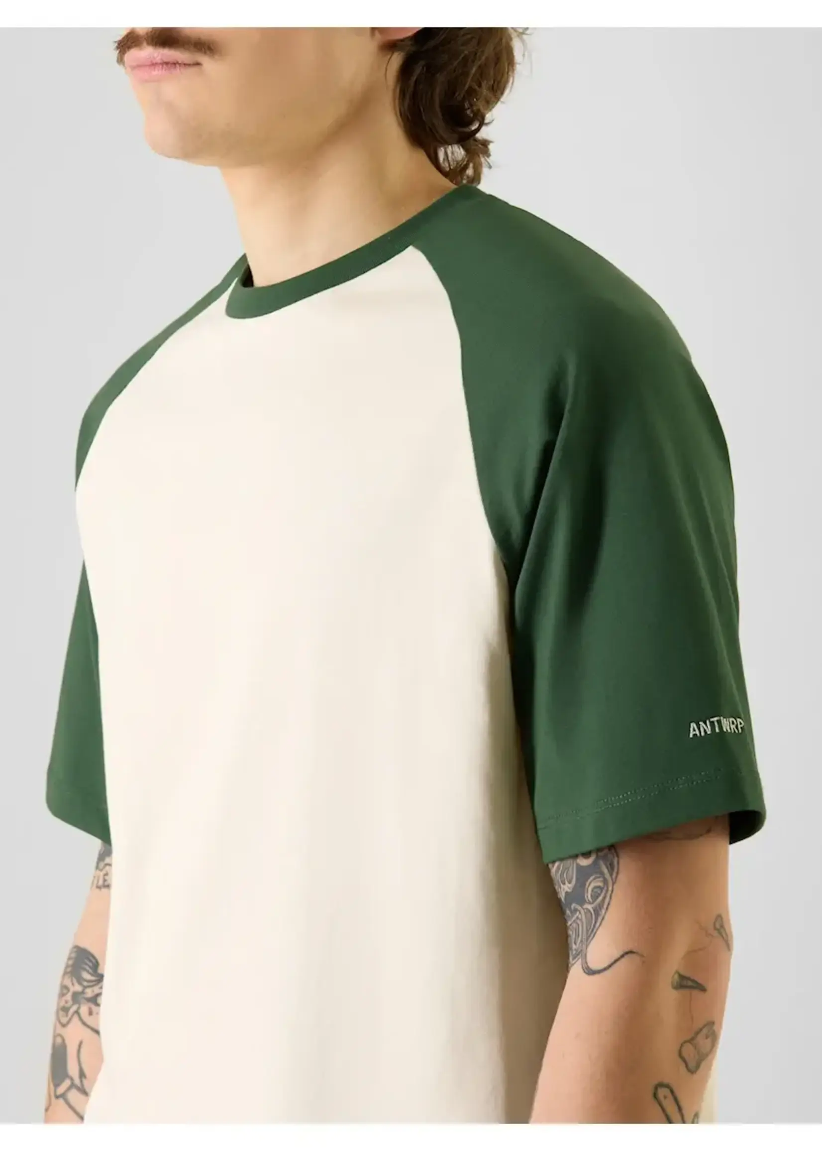 ANTWRP ANTWRP BI COLOUR RAGLAN T SHIRT ECRU GREEN