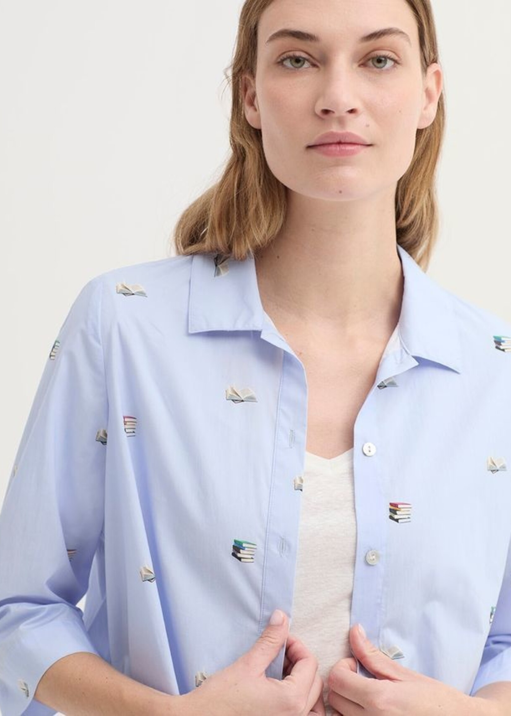 NICE THINGS NICE THINGS FLYING BOOKS PRINTS BLOUSE LIGHT BLUE