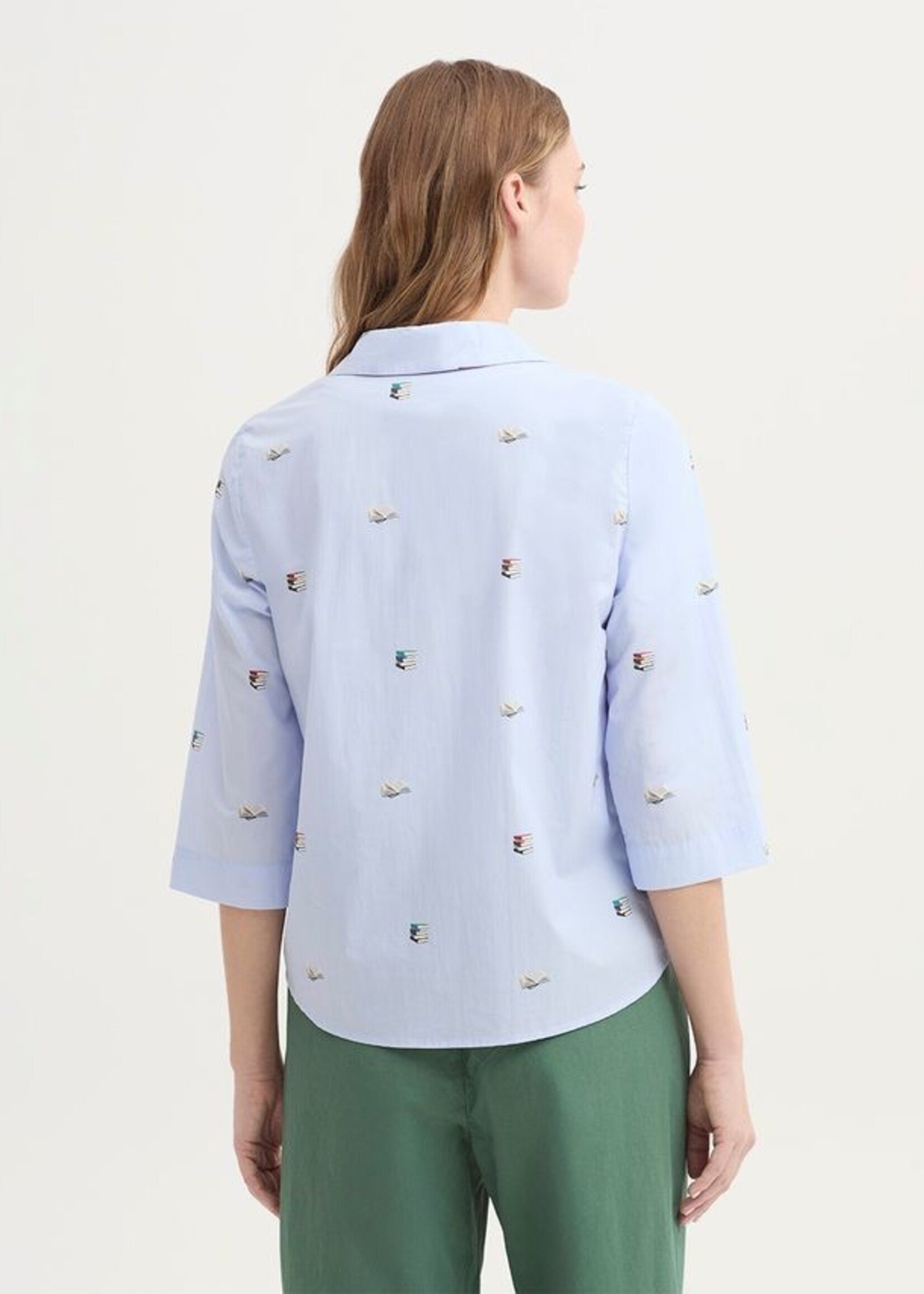 NICE THINGS NICE THINGS FLYING BOOKS PRINTS BLOUSE LIGHT BLUE