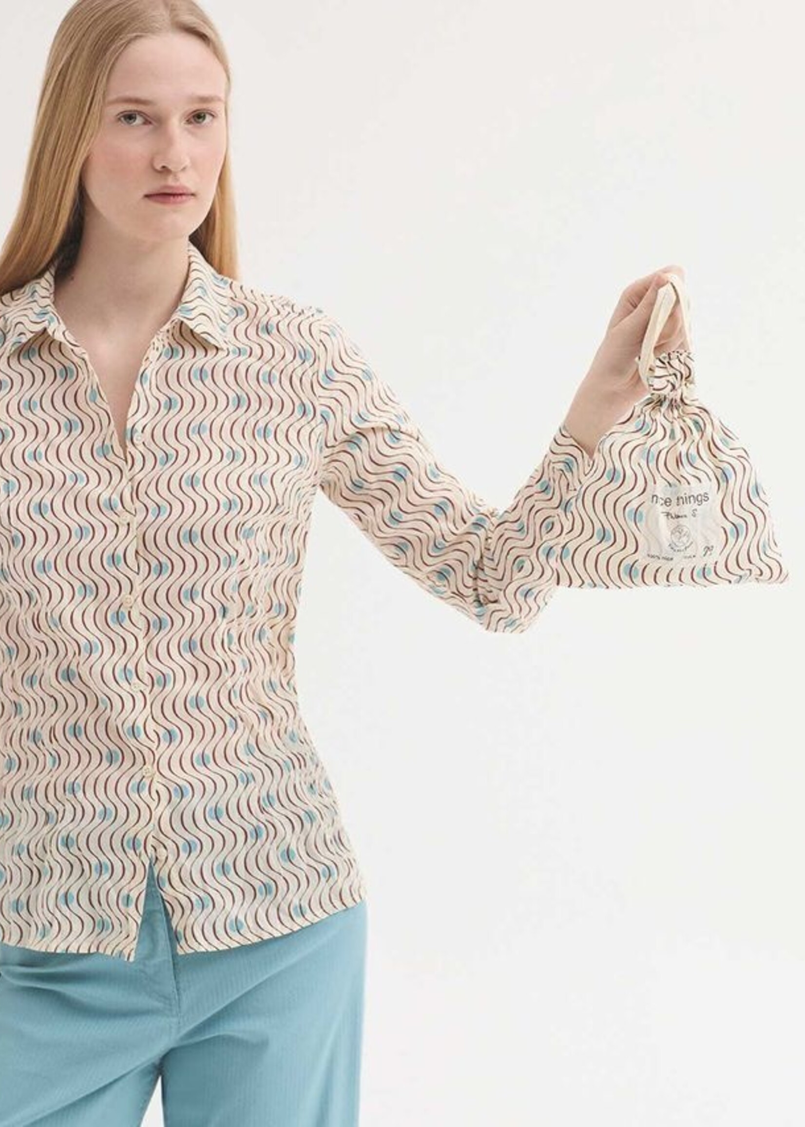 NICE THINGS NICE THINGS HELLENIC WAVES PRINT BLOUSE ECRU