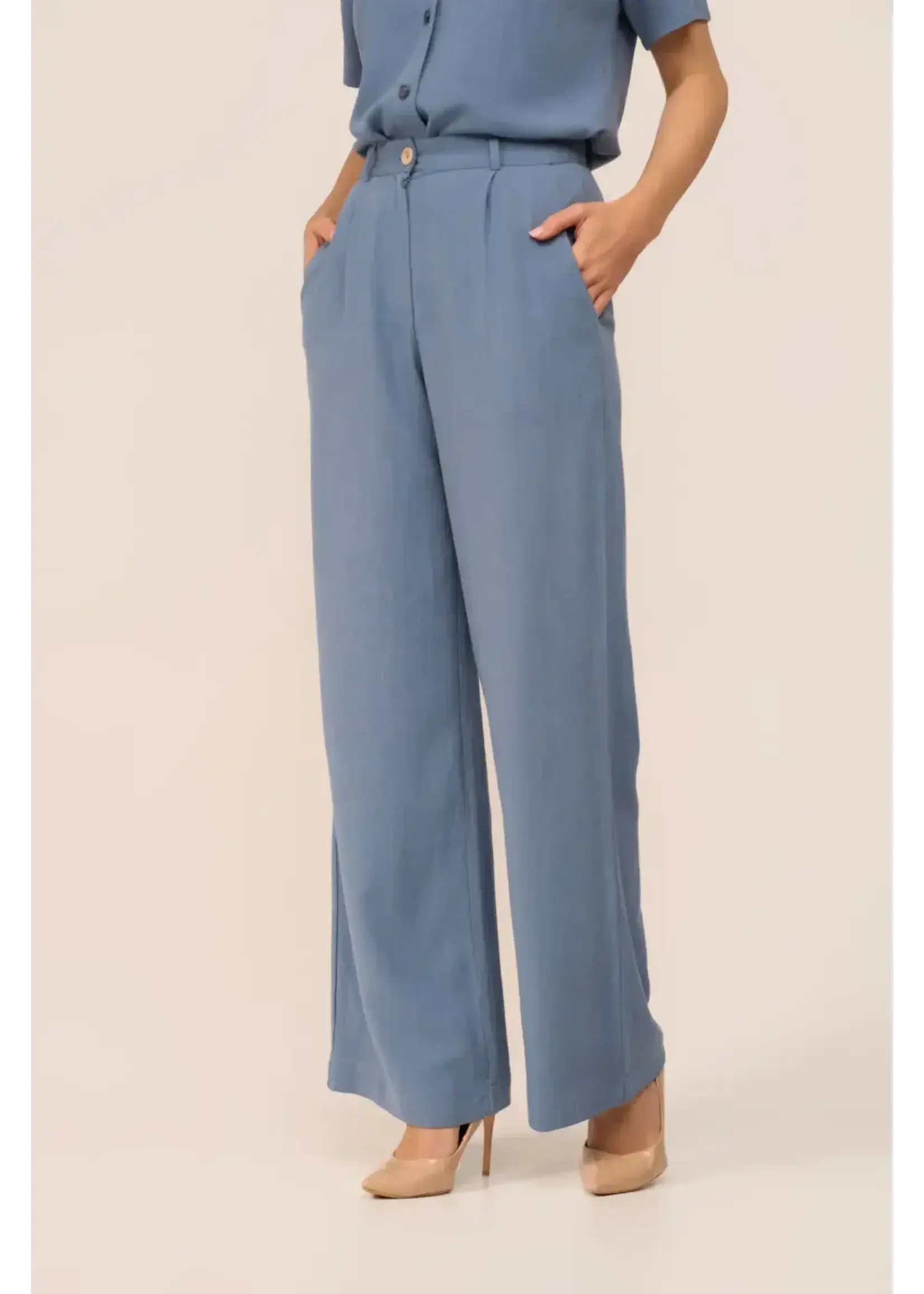 VERY CHERRY VERY CHERRY LINDA PANTS BLUEJEAN LINEN