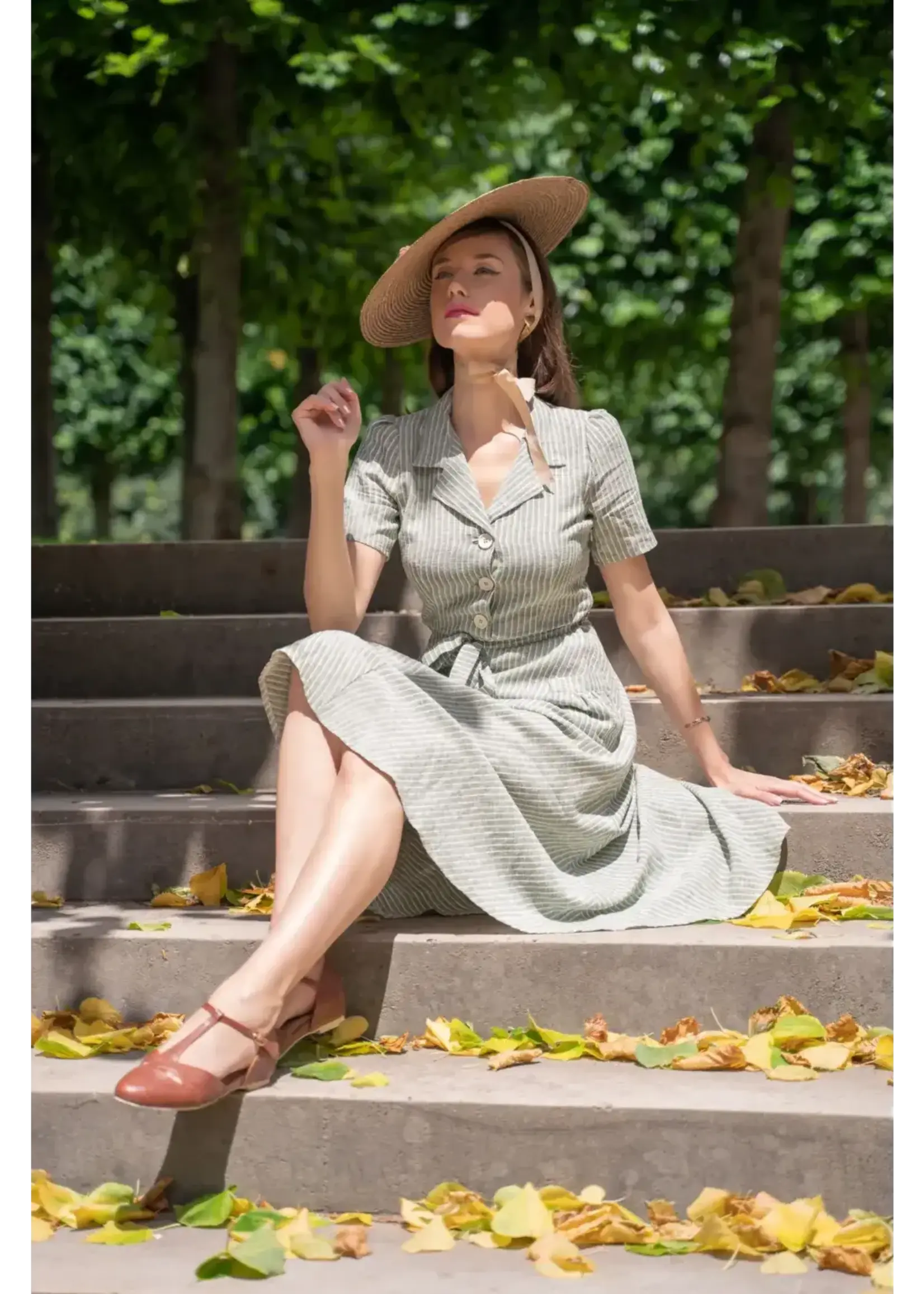 VERY CHERRY VERY CHERRY REVERS DRESS MIDI LINEN STRIPE OLIVE