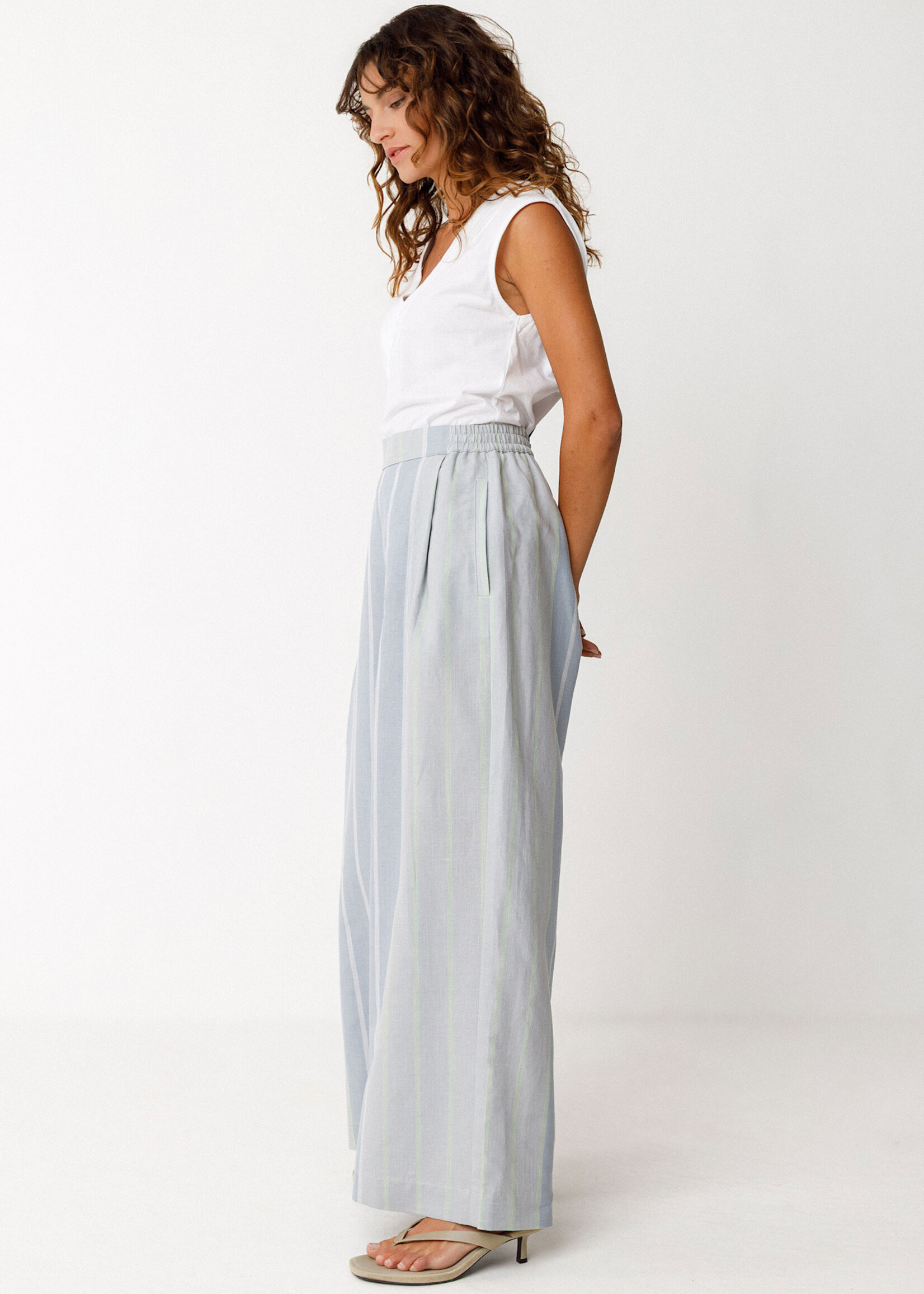 SKFK SKFK LUR TROUSER GREY MULTI STRIPES