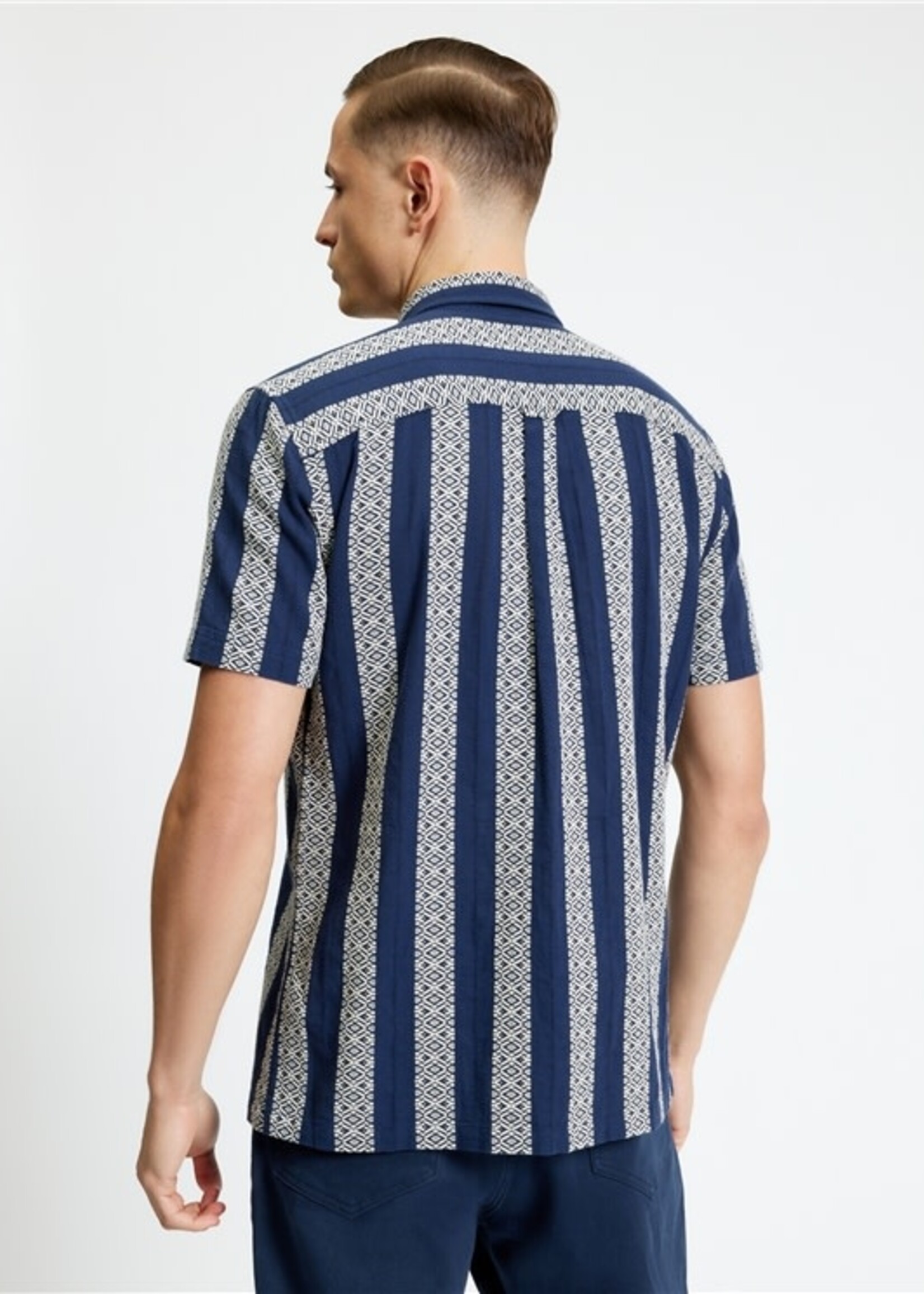 BEN SHERMAN BEN SHERMAN BLOCK GEO JACQUARD STRIPE SS SHIRT TWILIGHT DENIM