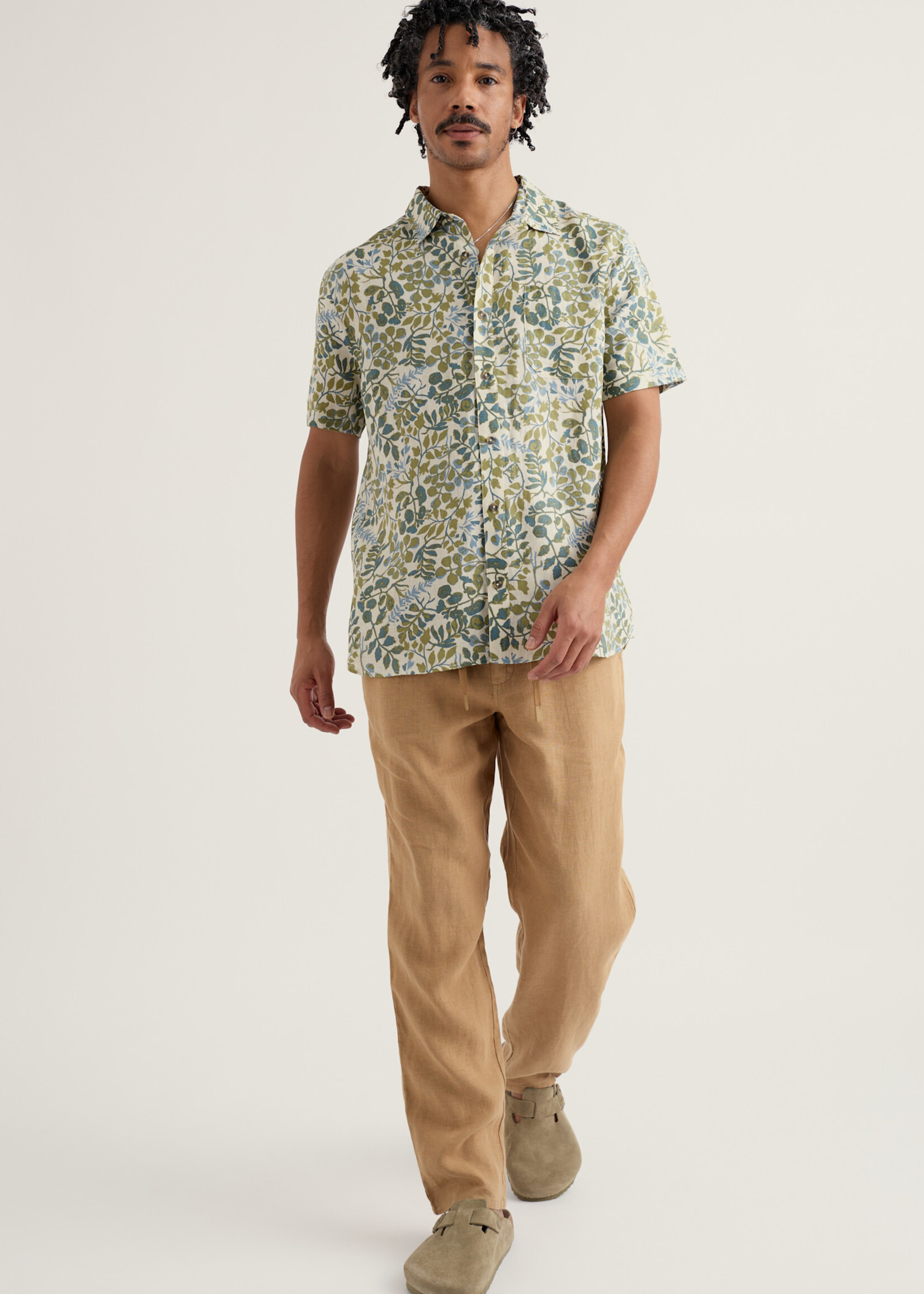 SEASALT CORNWALL SEASALT MEN’S BLUE HERON SS SHIRT WINDING HERBS ECRU