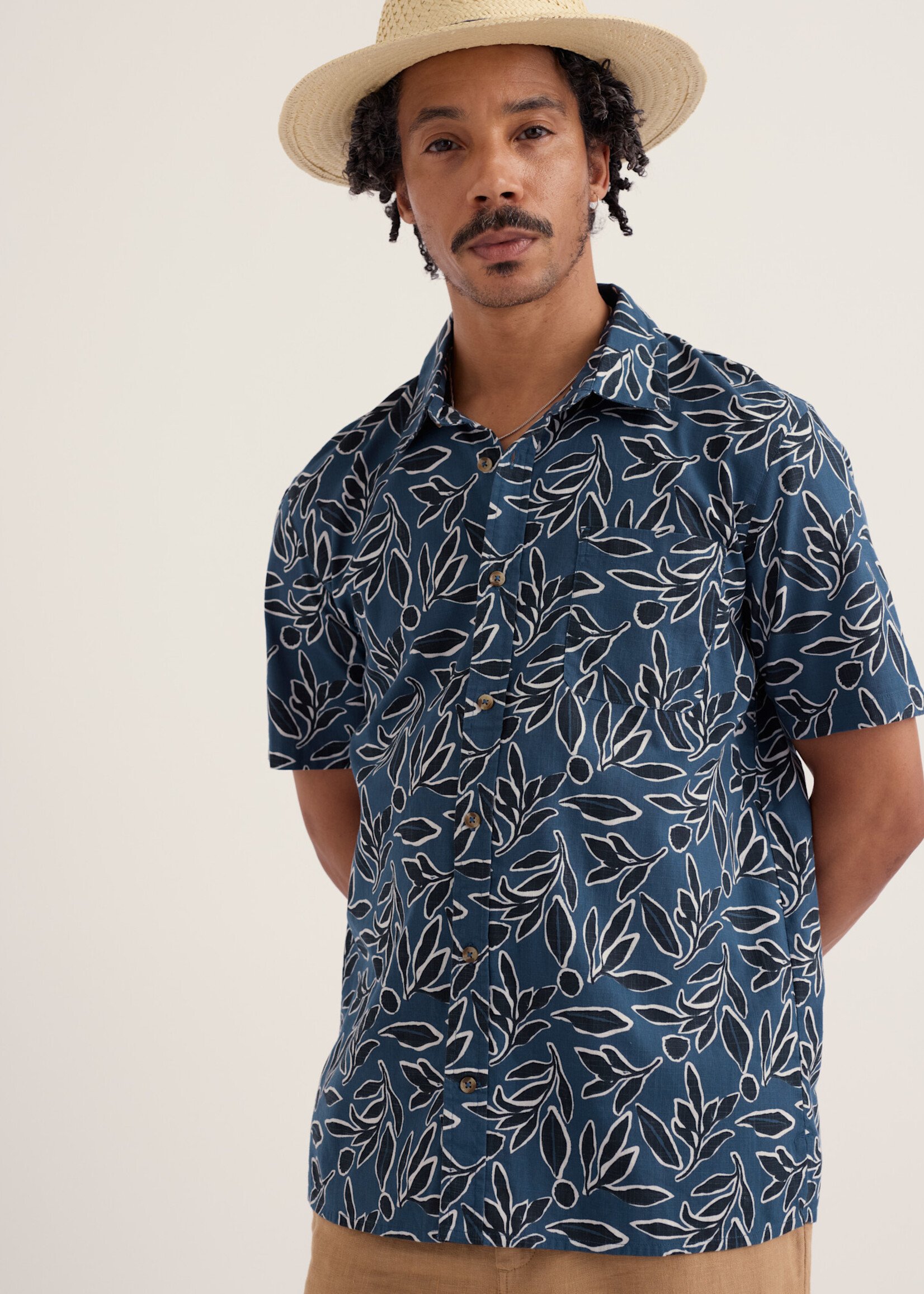 SEASALT CORNWALL SEASALT MEN’S PALORES SS SHIRT TROPIC LEAVES SQUALL