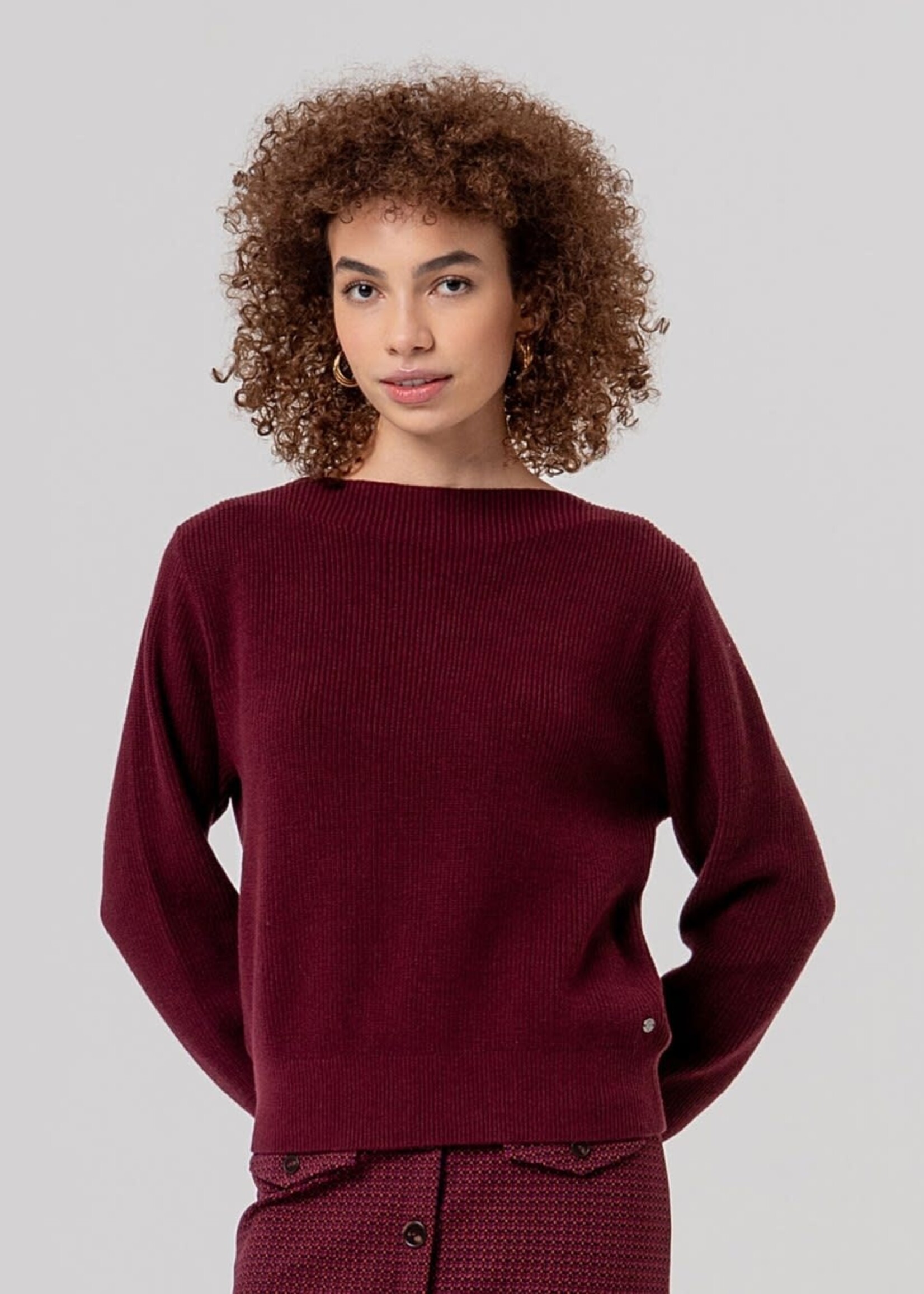 SURKANA SURKANA BOOT NECK SWEATER MAROON