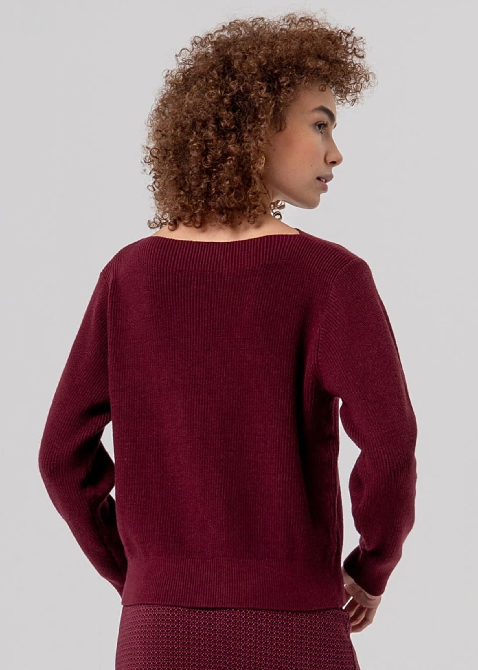 SURKANA SURKANA BOOT NECK SWEATER MAROON