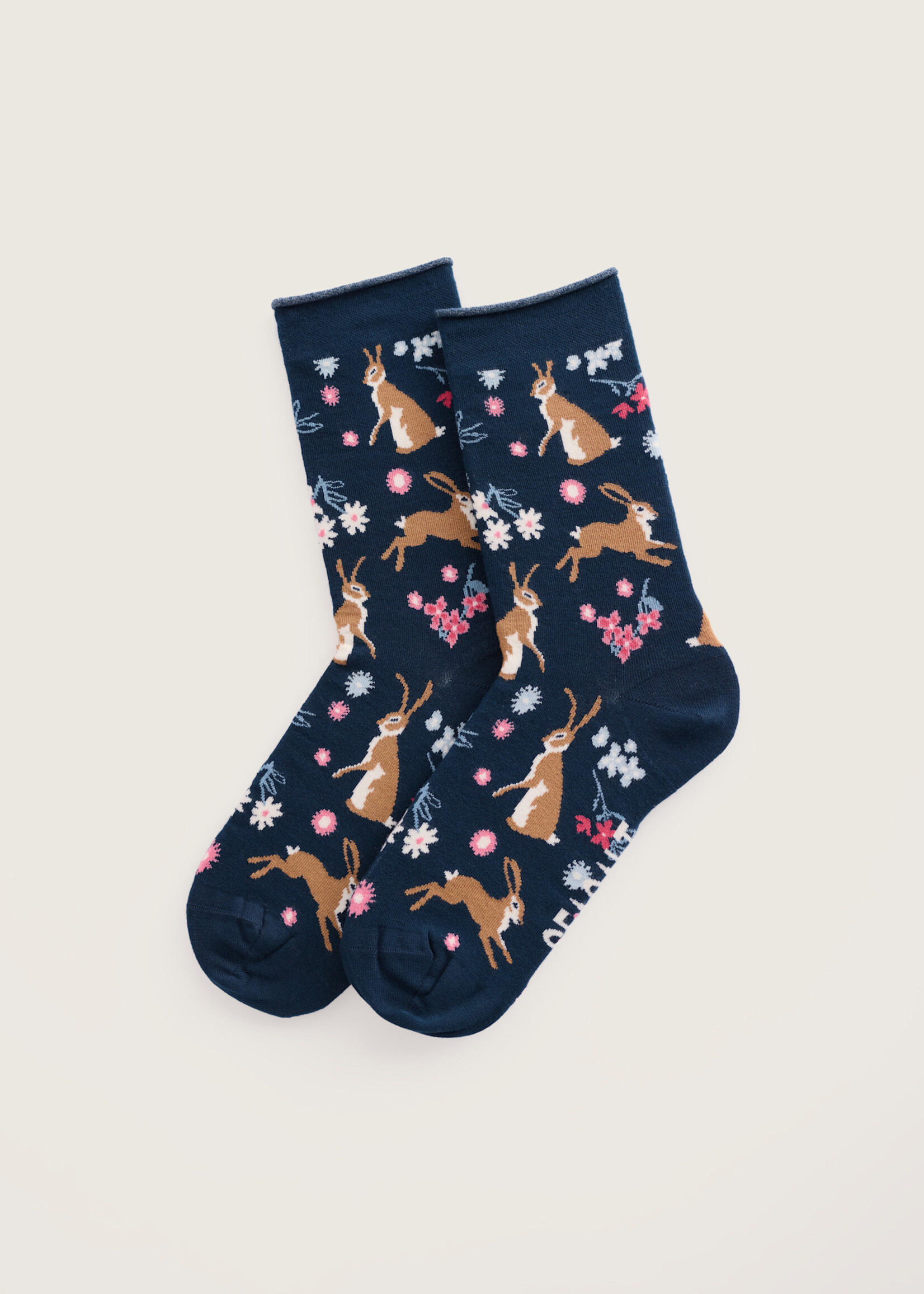 SEASALT CORNWALL SEASALT WOMEN'S BAMBOO ARTY SOCKS HARES LEAP MARITIME