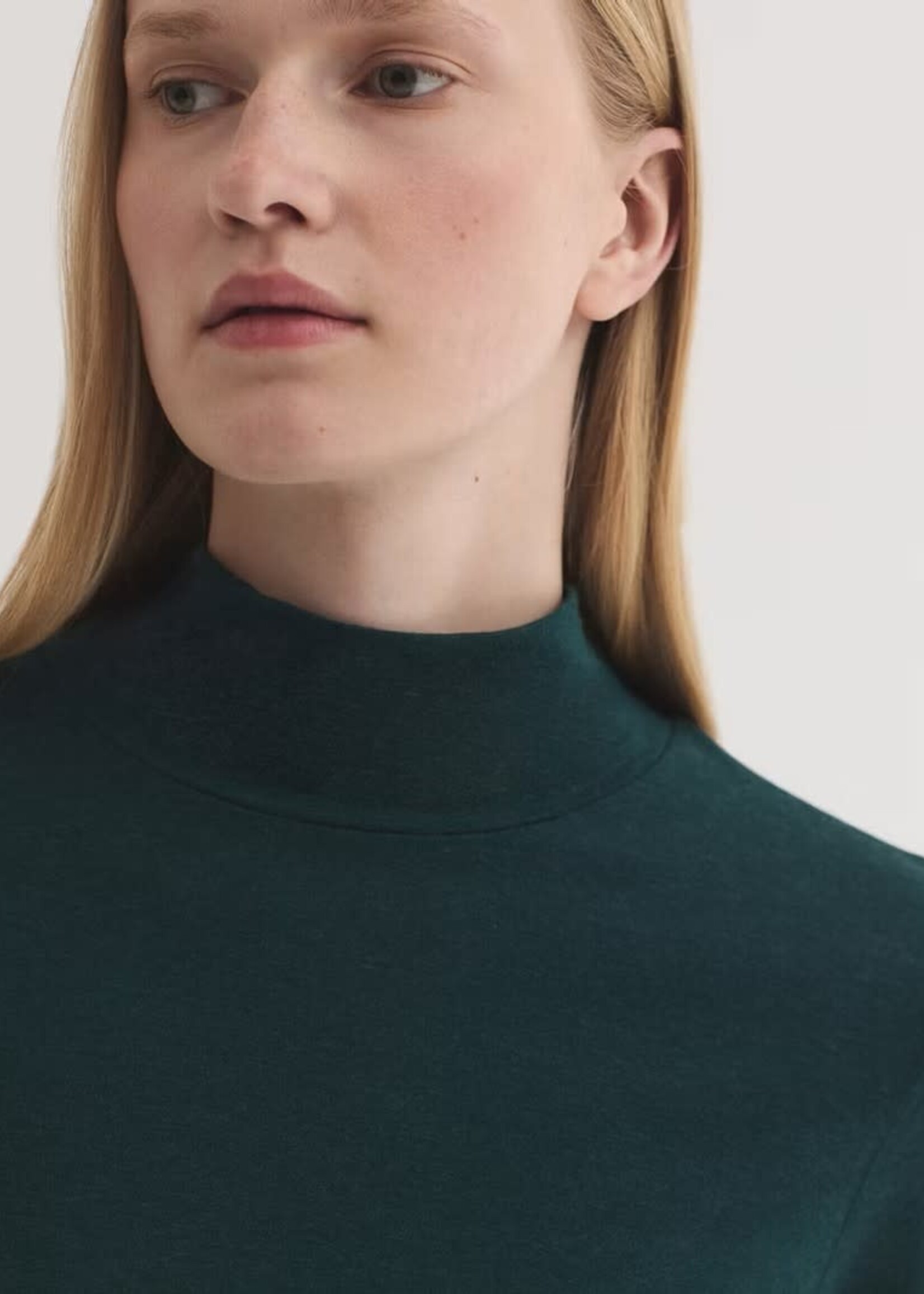 NICE THINGS NICE THINGS TURTLE NECK WOOL TOP GRANITE DARK GREEN