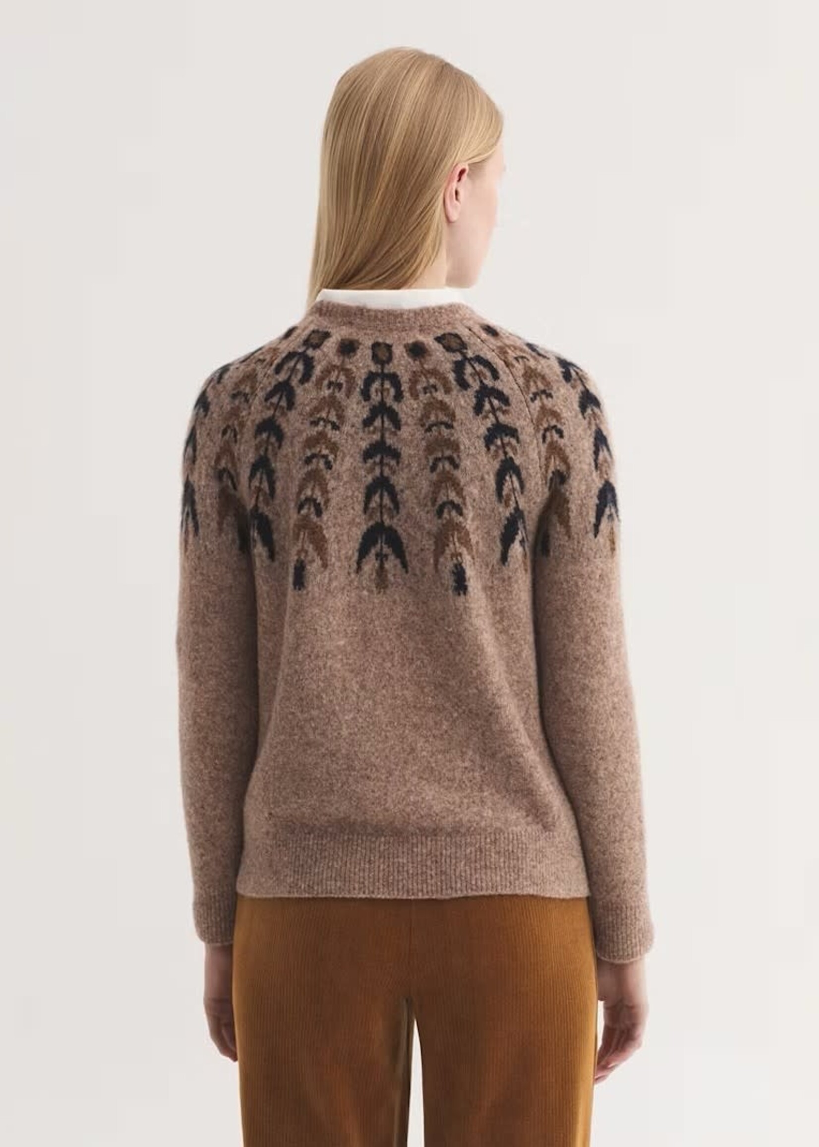NICE THINGS NICE THINGS ROUND NECK KNIT SWEATER  WITH GRECA NATURAL