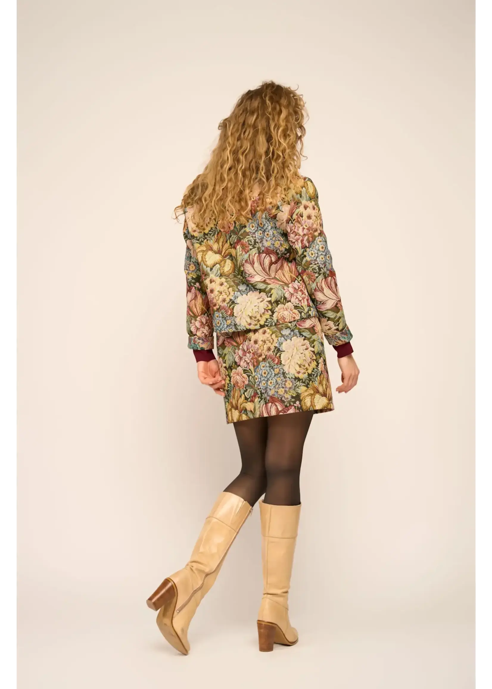 VERY CHERRY VERY CHERRY CECIL JACKET BABELE BOTANICAL BROCADE