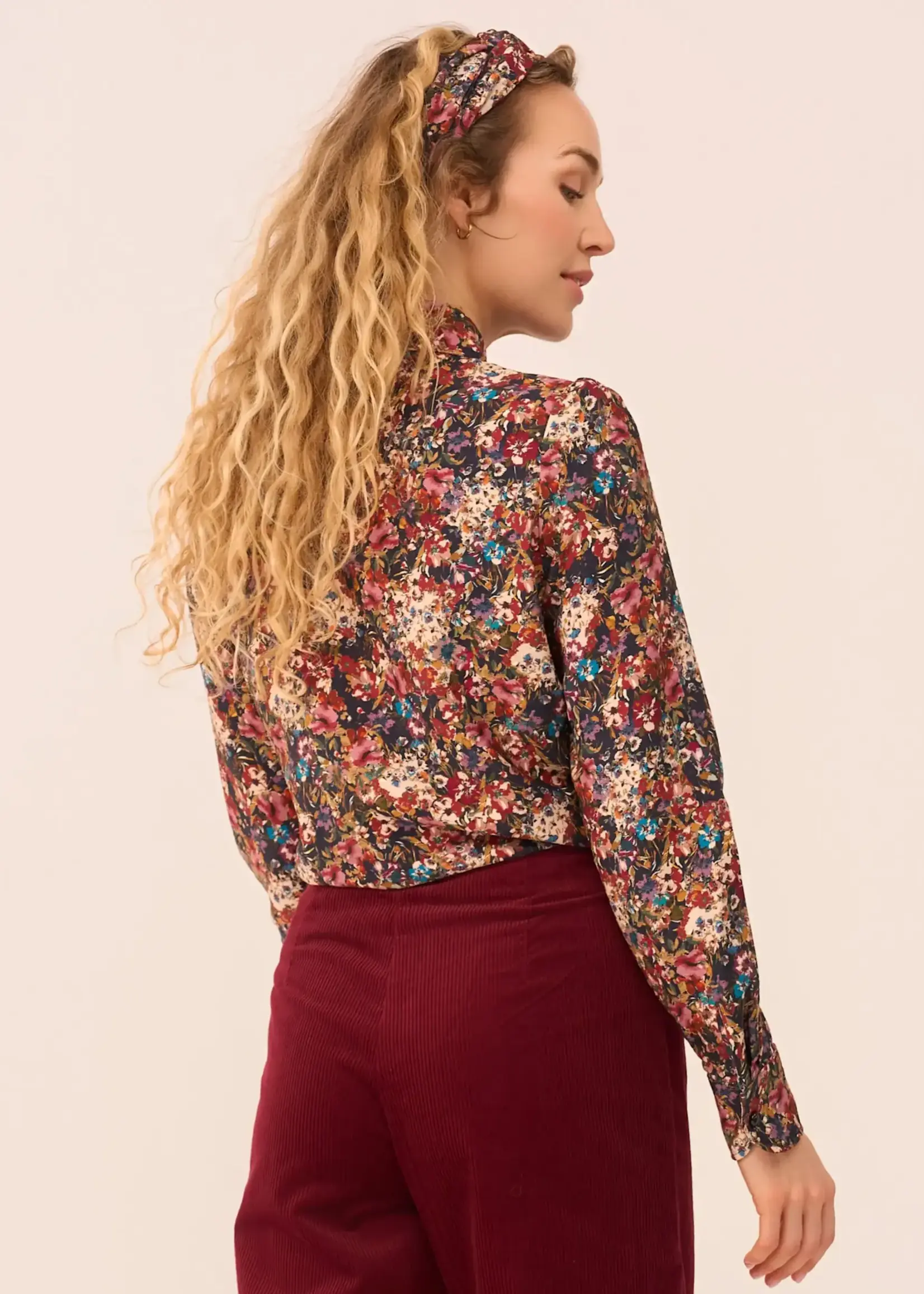 VERY CHERRY VERY CHERRY CLASSIC BLOUSE FLEURS MARINE VISCOSE