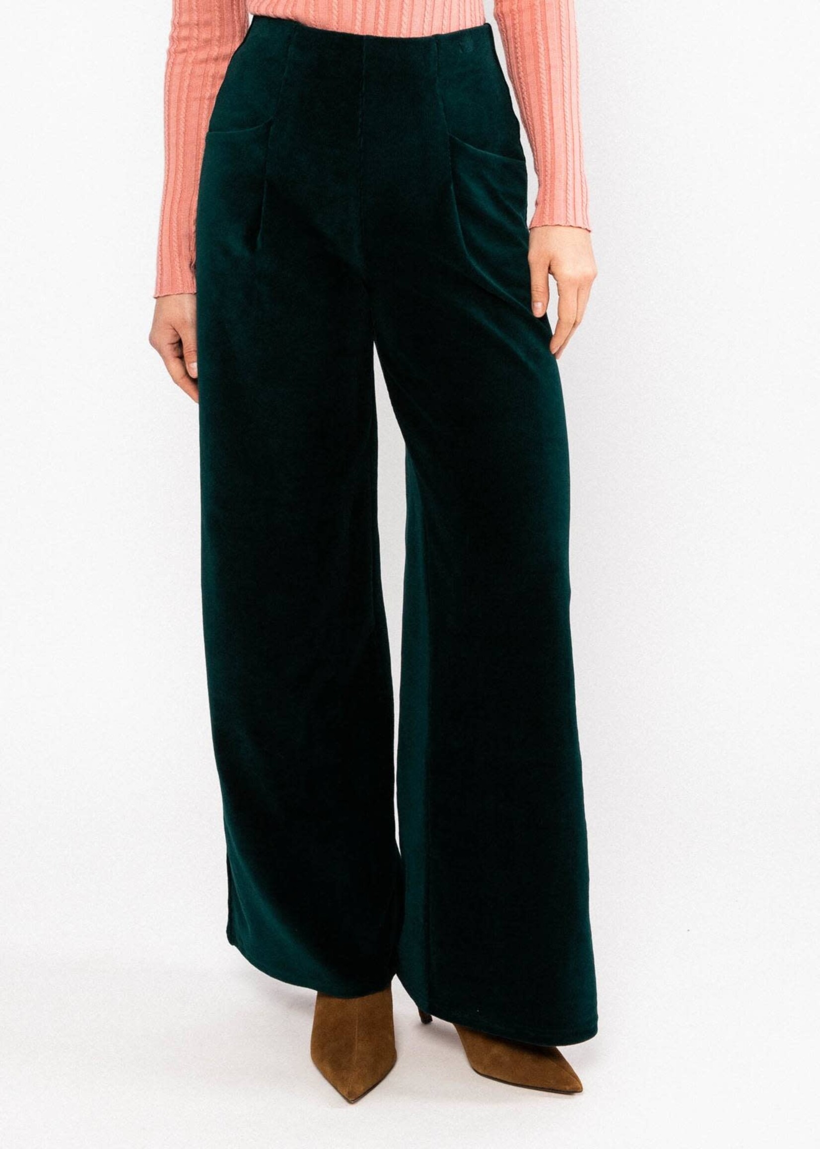 BLUTSGESCHWISTER BLUTSGESCHWISTER SOFT AND FITTED WIDE TROUSER