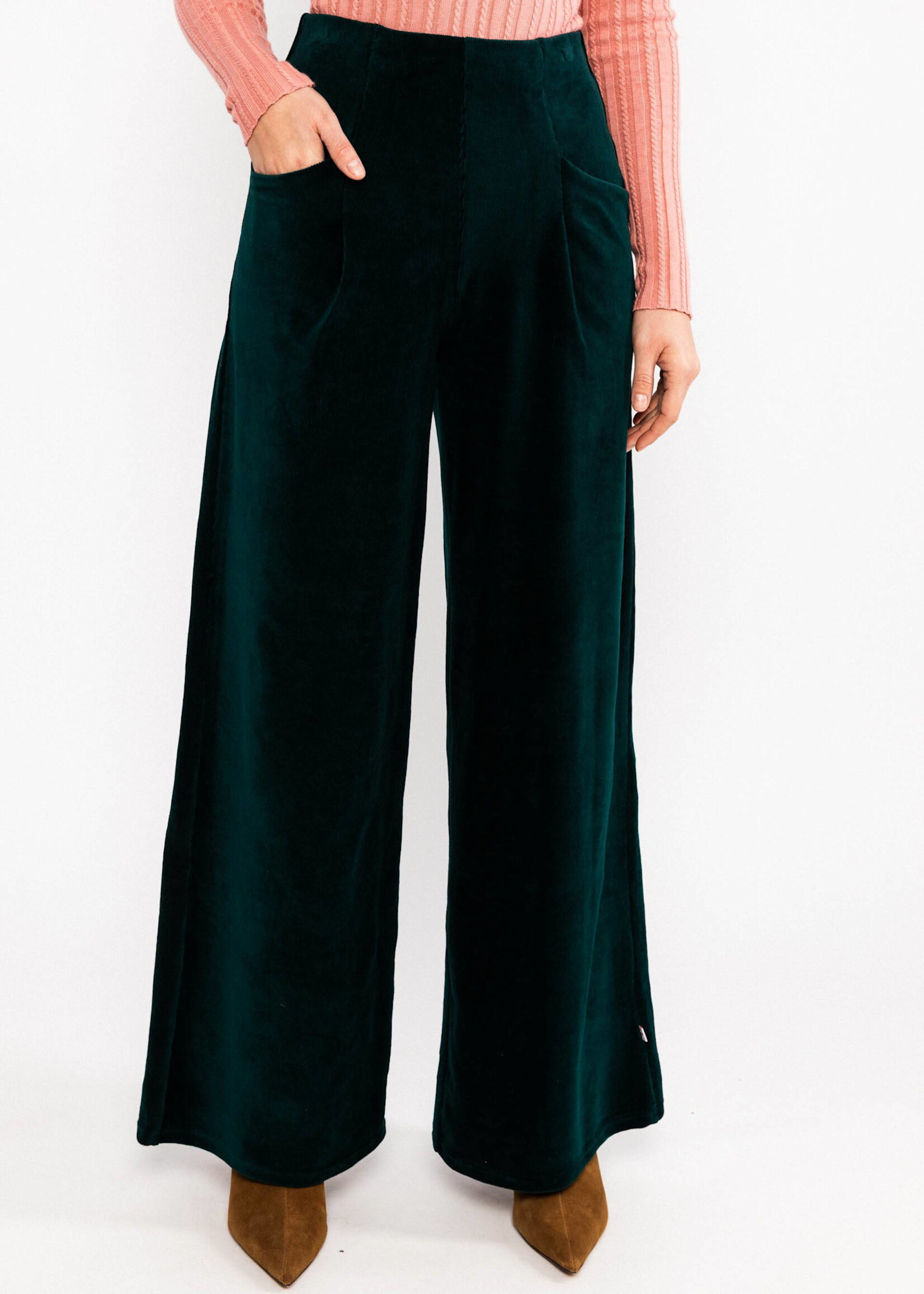 BLUTSGESCHWISTER BLUTSGESCHWISTER SOFT AND FITTED WIDE TROUSER