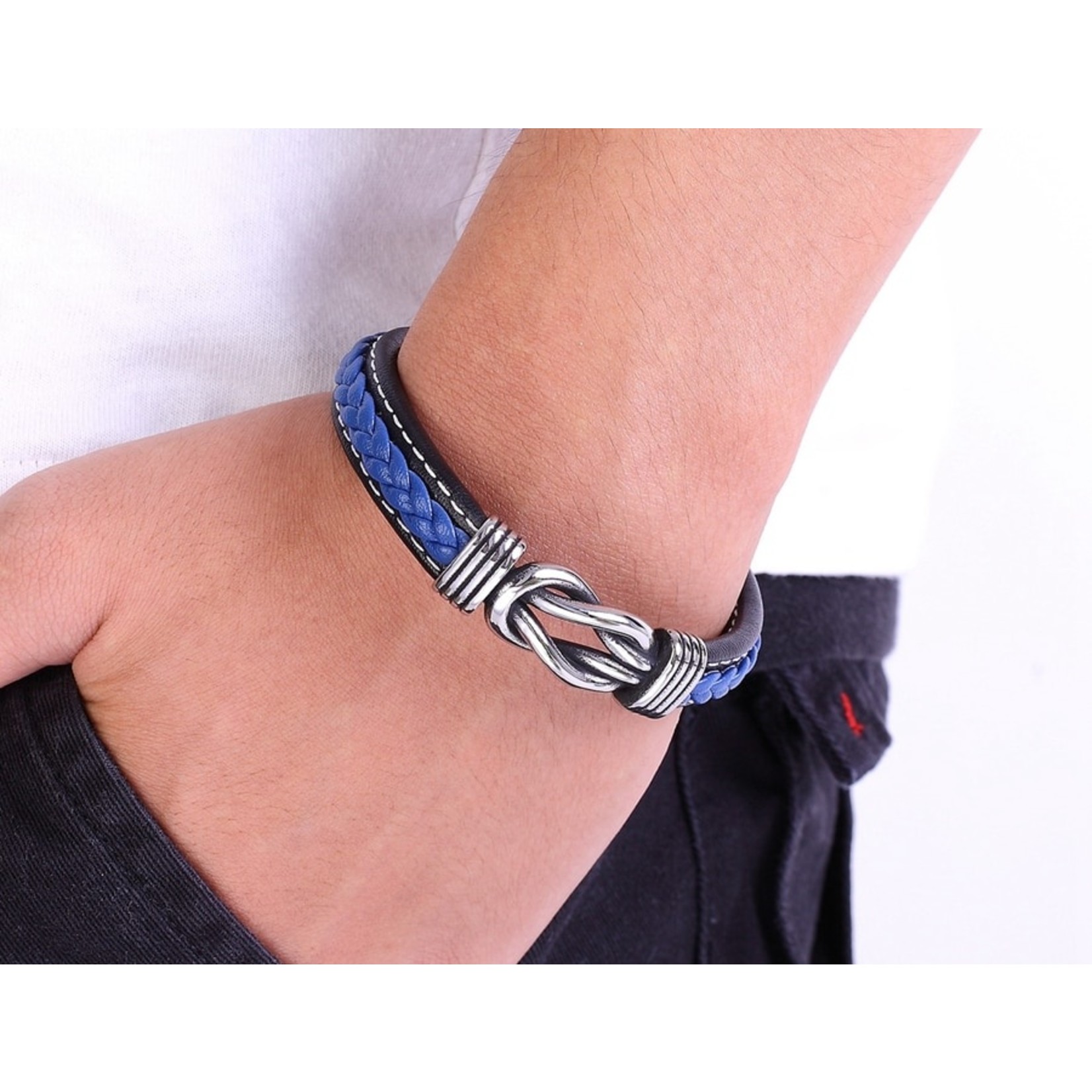 Nenzi Leren armband 12 mm bruin rvs sluiting 21 cm -