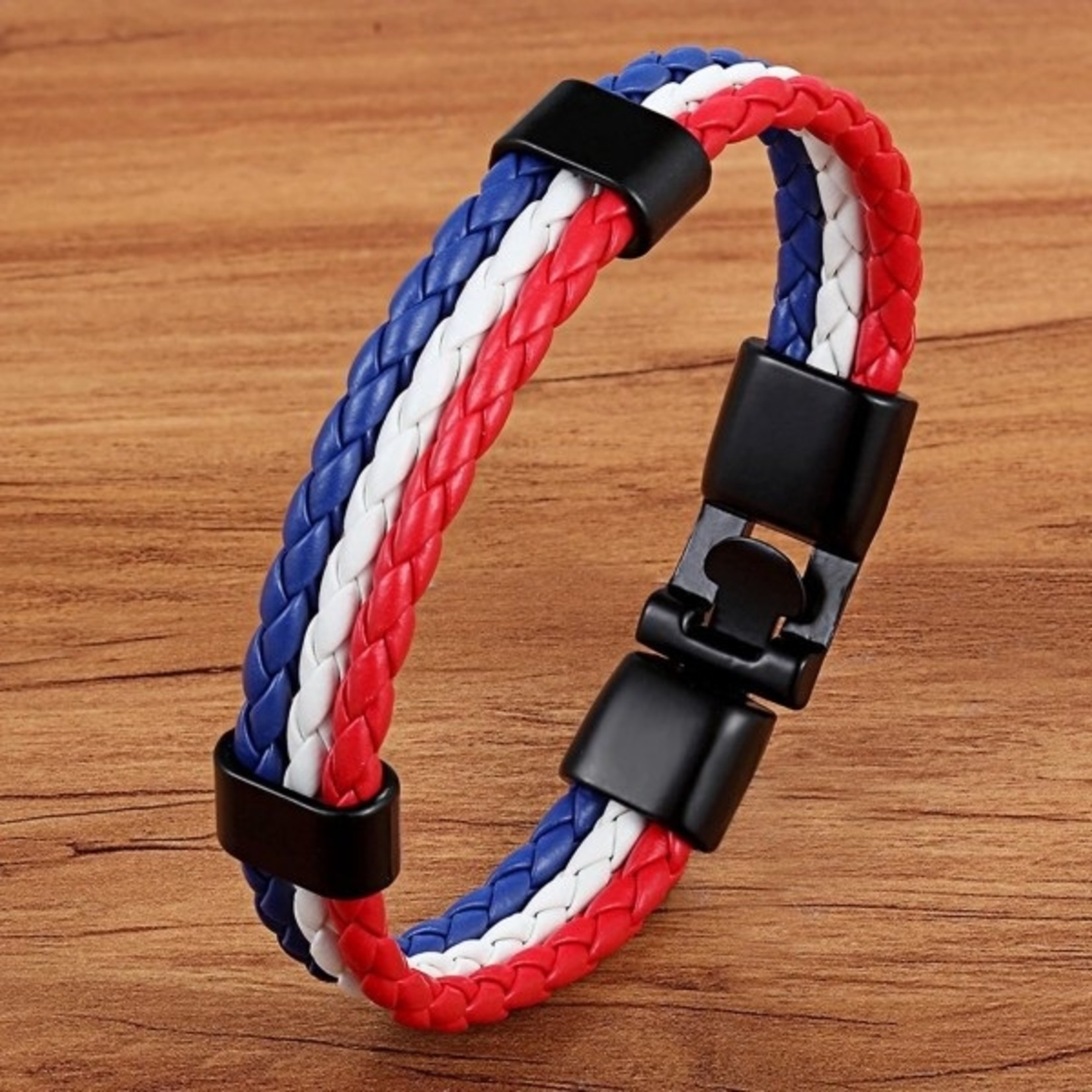 Nenzi Bruine lederen gevlochten armban 6 mm rvs snelsluiting  21 cm