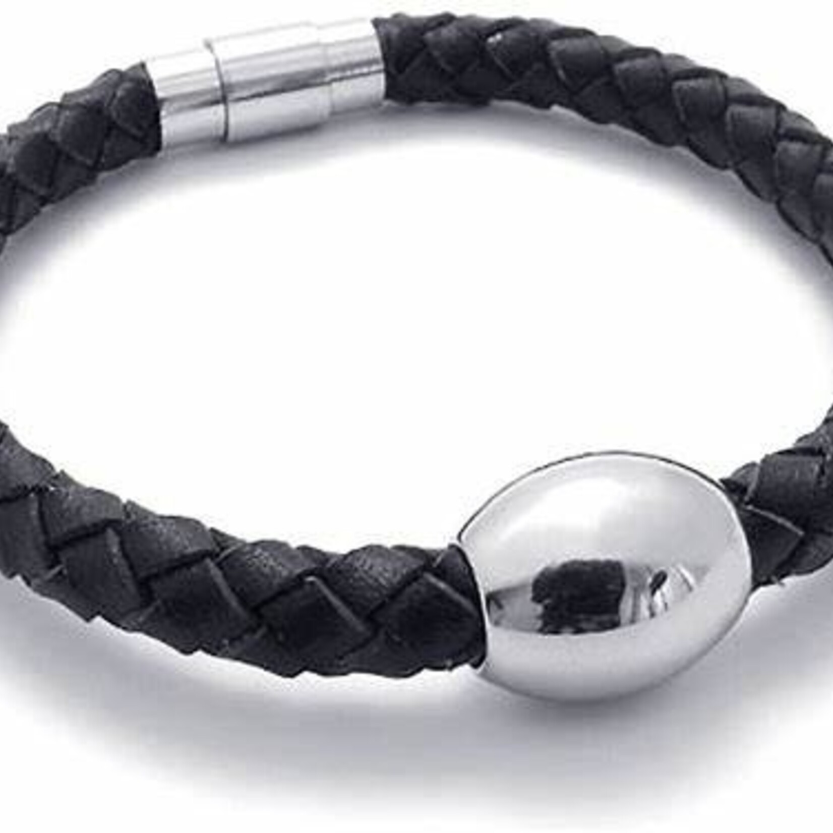 Nenzi Zwarte lederen gevlochten armband  6 mm met rvs knop 21 cm met knop 21 cm