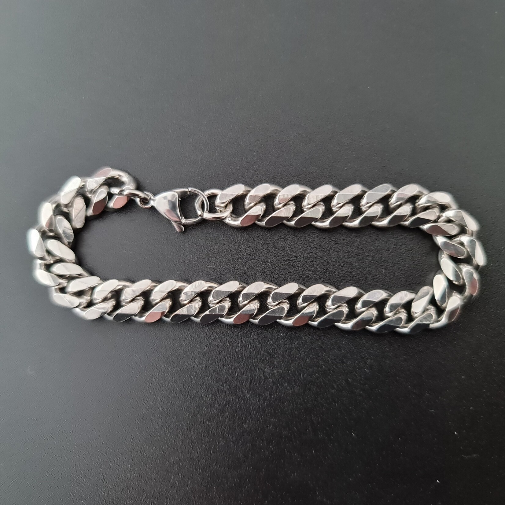 Nenzi RVS 9 mm brede armband 23 cmm