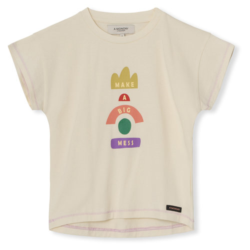 A Monday in Copenhagen Big Mess T-shirt Buttercream A Monday in Copenhagen Big Mess T-shirt Buttercream