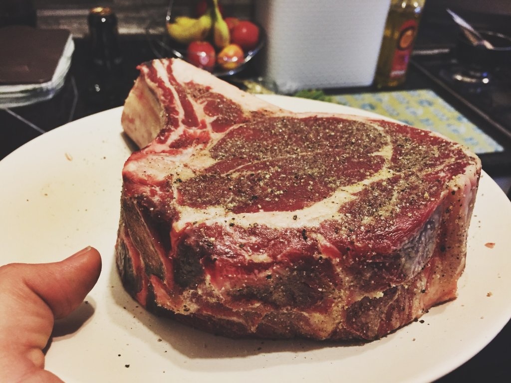 Kamado Sherrif Food Blog Côte du boeuf van de Kamado Joe Kamadosheriff