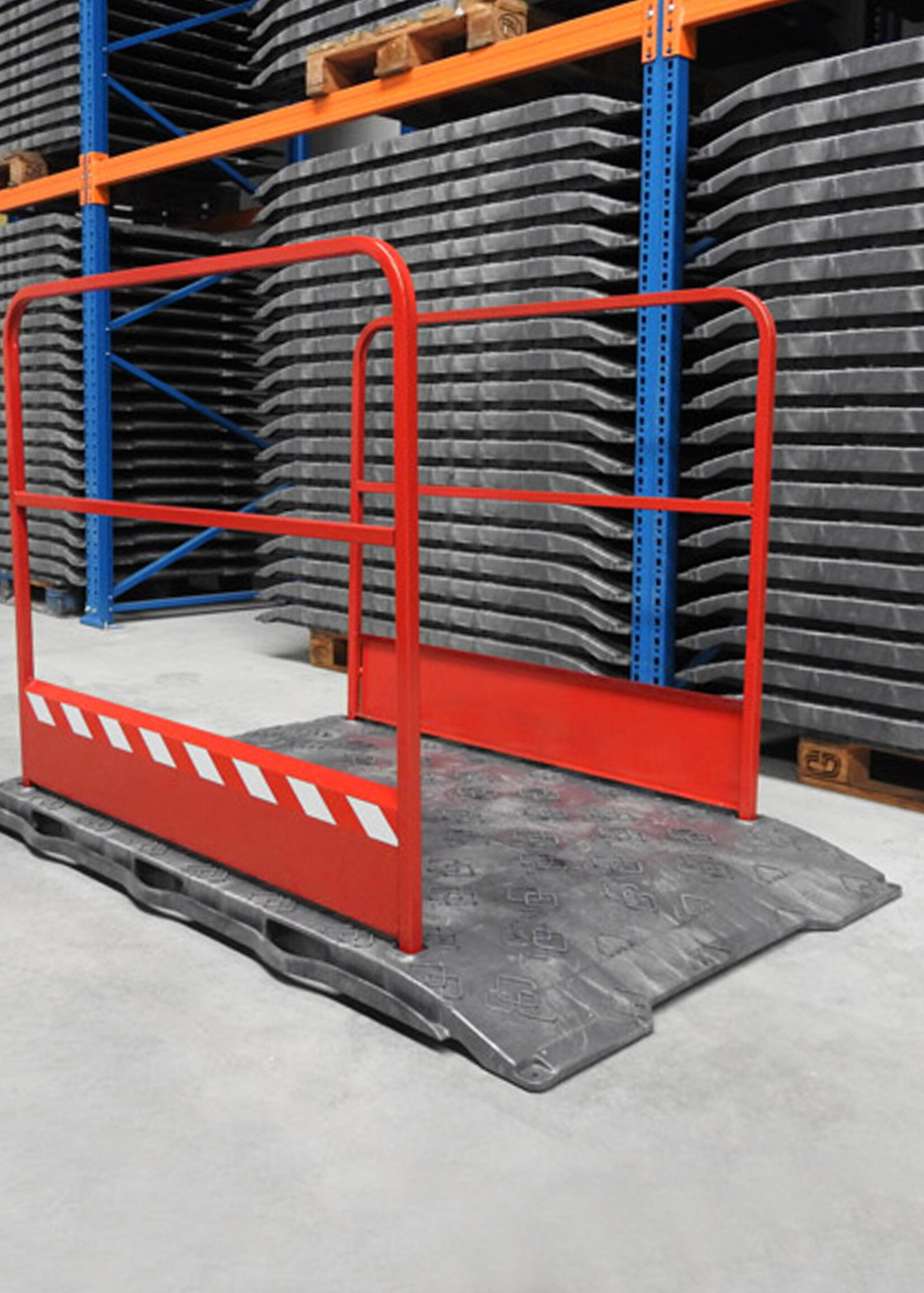 RI-TRAFFIC Laufsteg / Laufplanke als Übergangsbrücke für Gräben, Rinnen & Vertiefungen