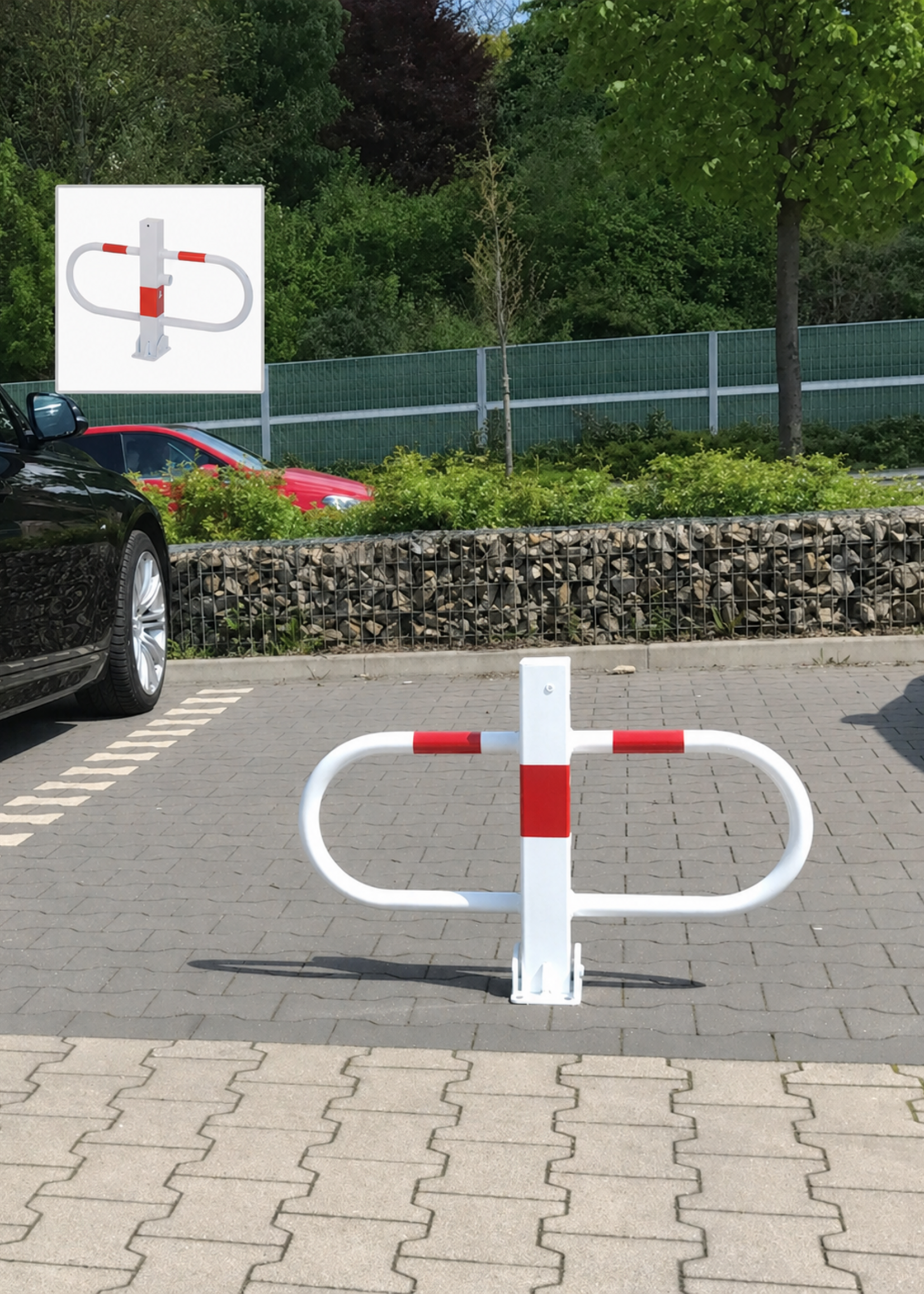 RI-TRAFFIC Klappbare Parkplatzsperre aus Stahl mit Dreikantschloss 800 x 500 mm (ROT-WEISS)
