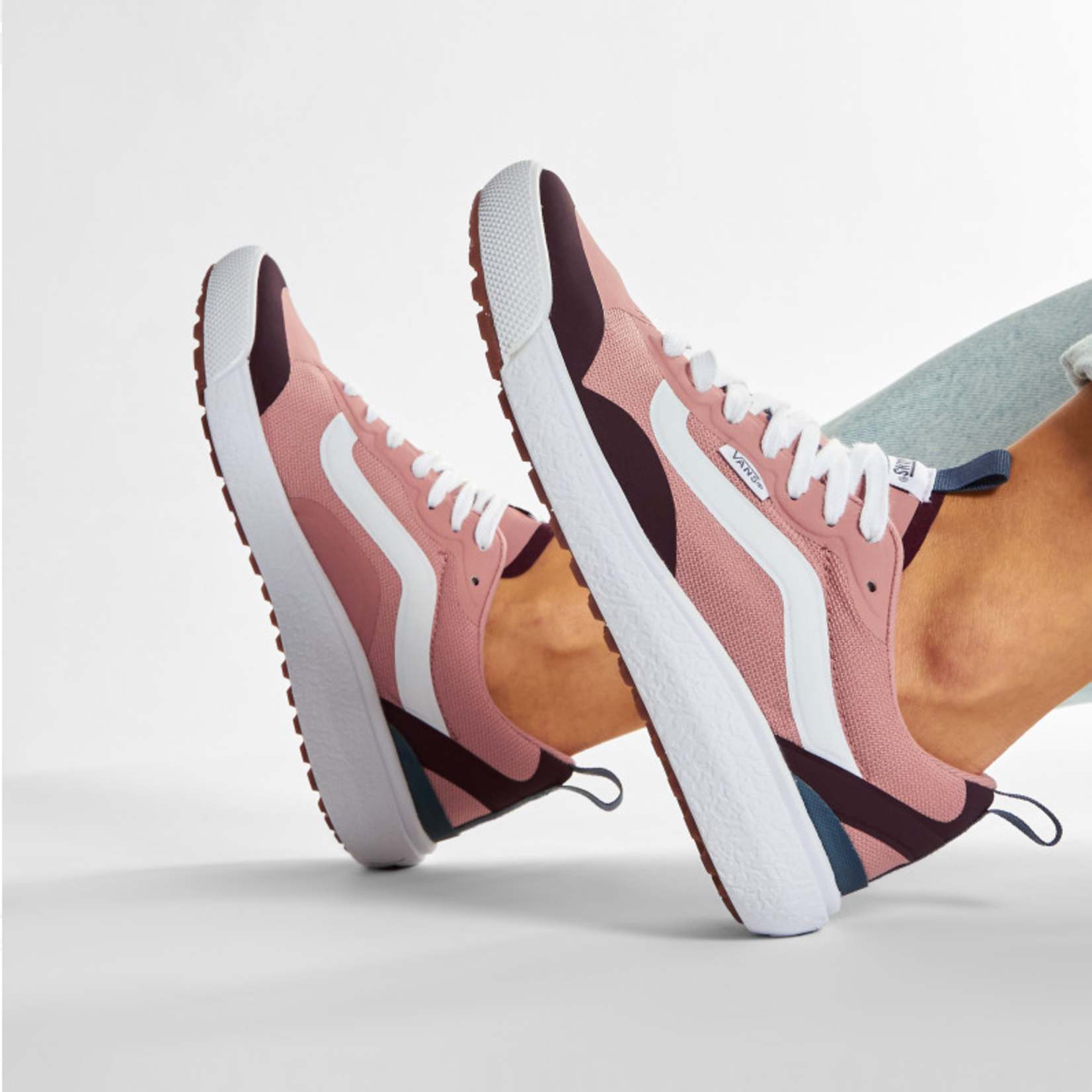 Vans Chaussures ULTRARANGE EXO Rose VANS