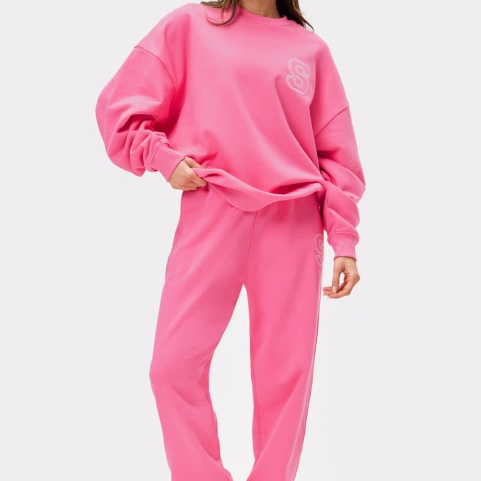 Stronger Essential Sweatpants - STRONGER