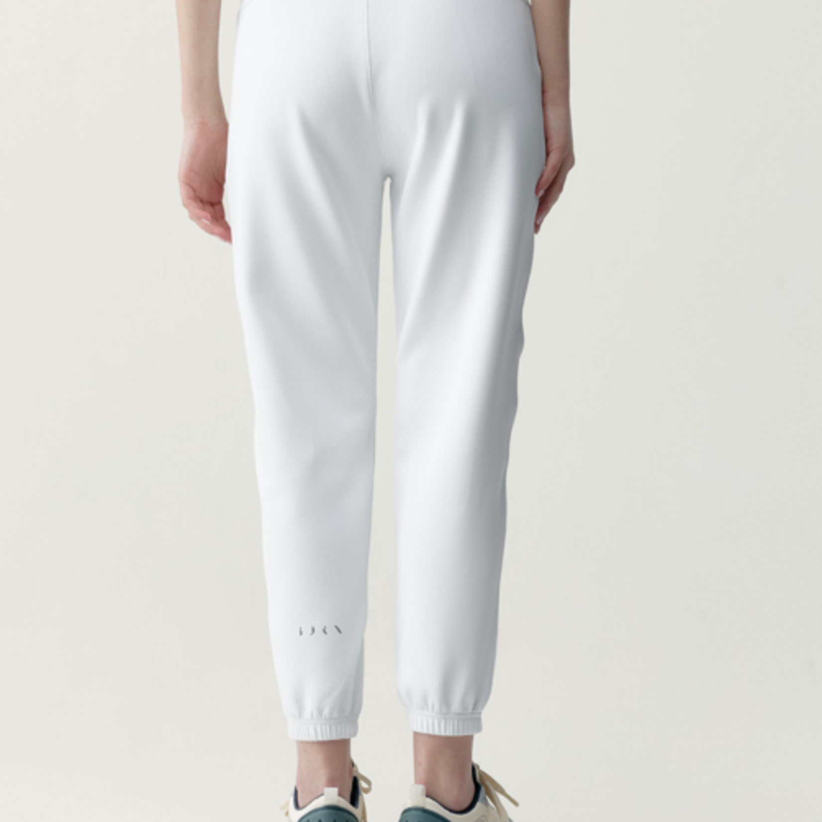 Born Jogger Lyssa Off White - BORN LIVING YOGA