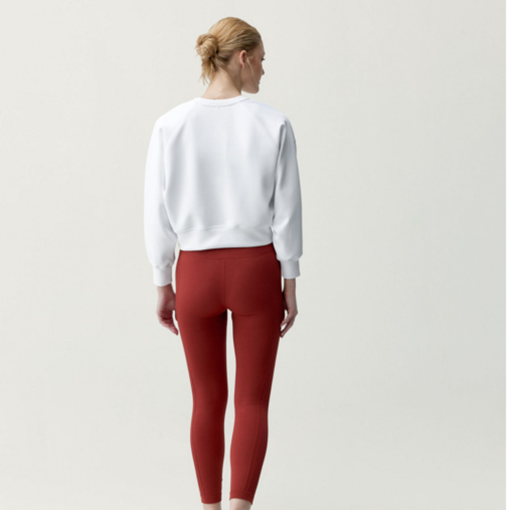 Born Sweatshirts Flora Off White - BORN LIVING YOGA