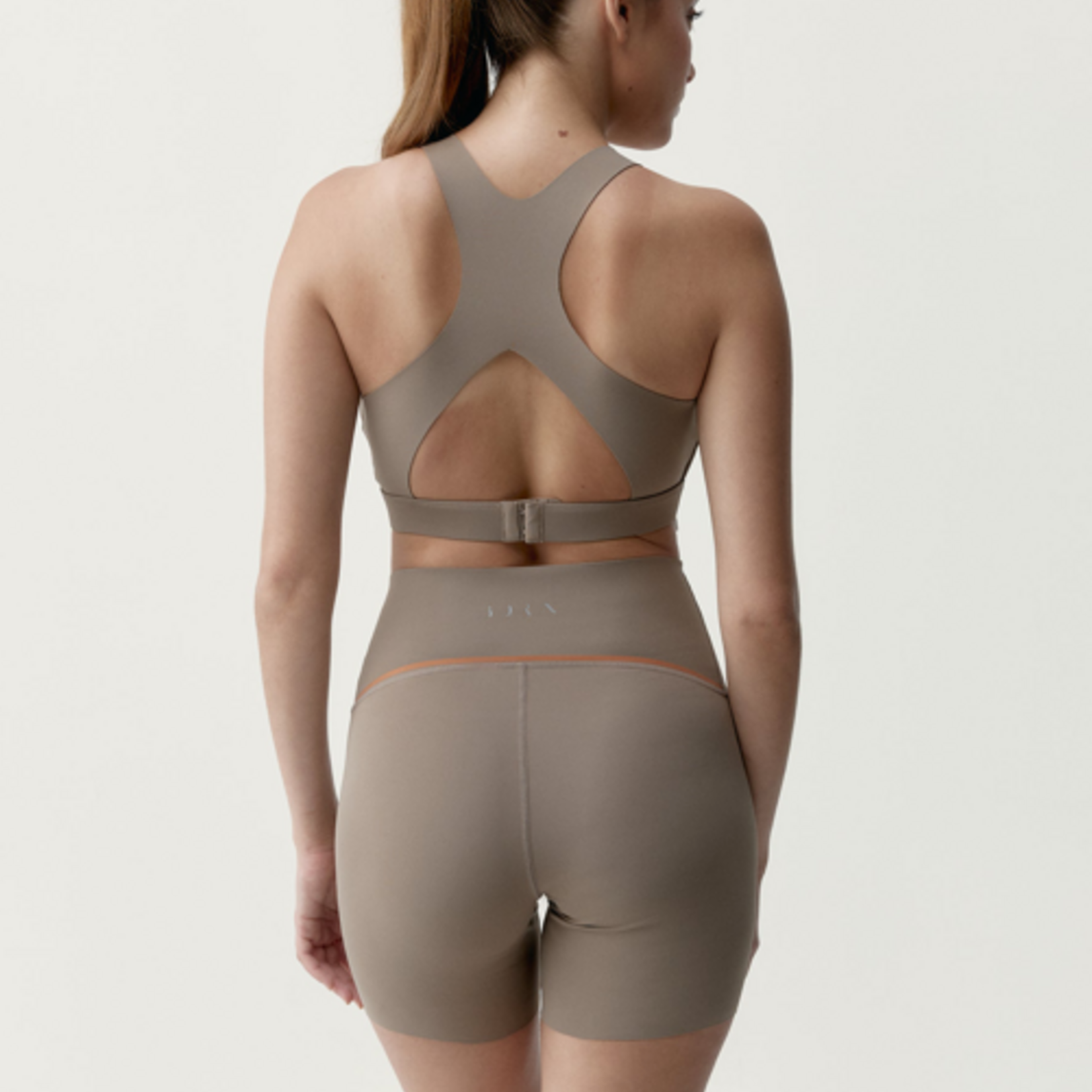 Born Top Brone Taupe - BORN LIVING YOGA