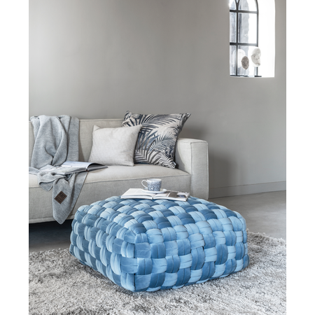 So True by Troubadour Poef Weave velvet ijsblauw large