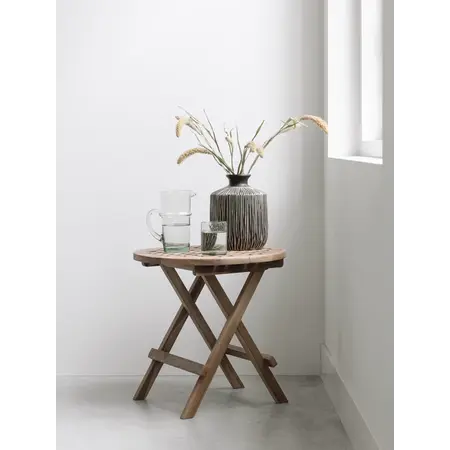 So True by Troubadour Klaptafel Domburg