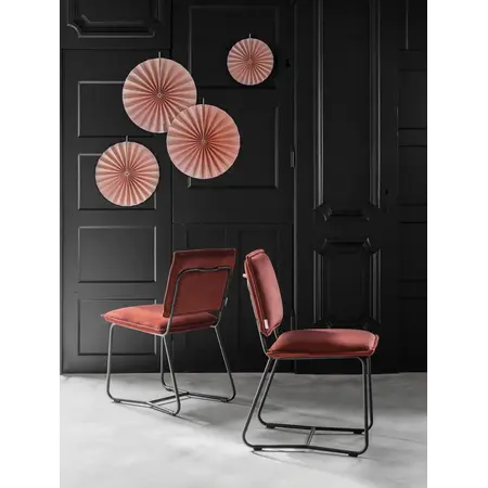 So True by Troubadour Eetkamerstoel Icone velvet wijnrood