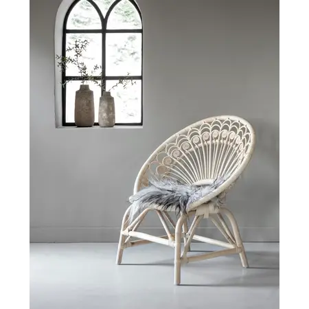 So True by Troubadour Fauteuil Peacock