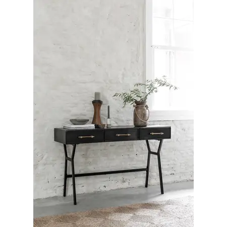 So True by Troubadour Wandtafel Esquire