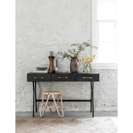 So True by Troubadour Wandtafel Esquire