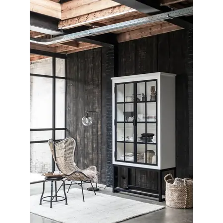 So True by Troubadour Fauteuil Ubud