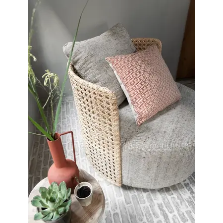 So True by Troubadour Fauteuil Saint Gilles