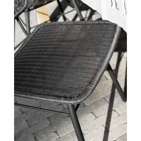 So True by Troubadour Tuinstoel Anacapri zwart