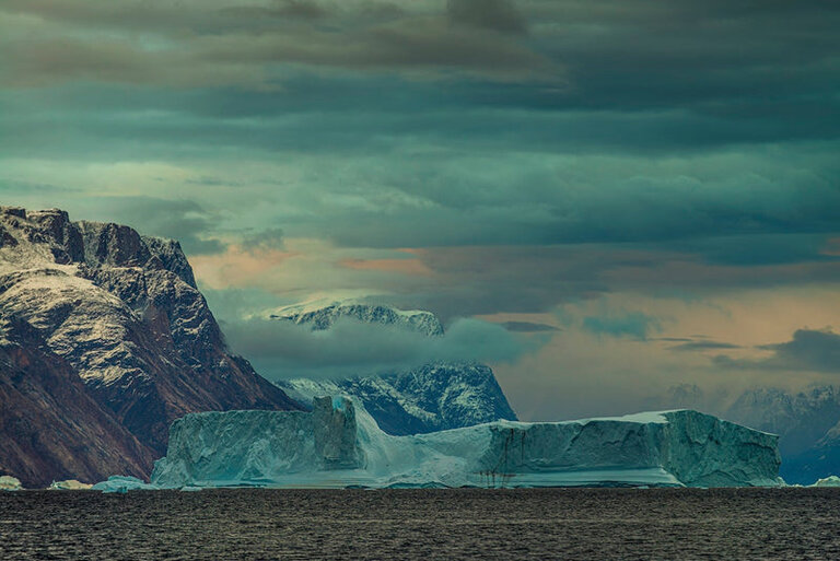 Gestalten Voyages - Sidetracked Beyond