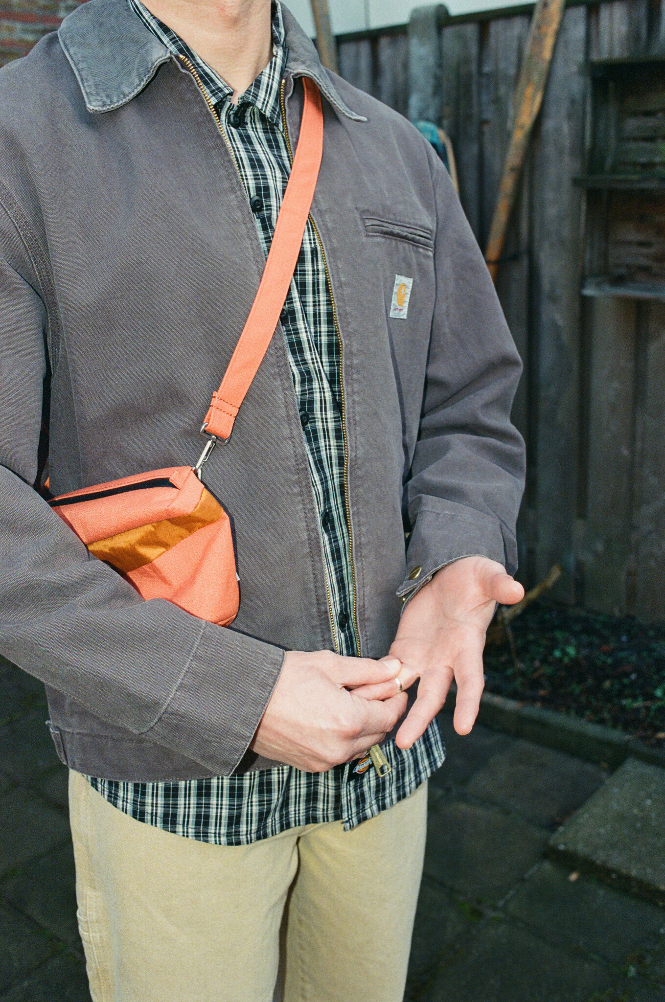 SS26 analoog shoot door Renzo