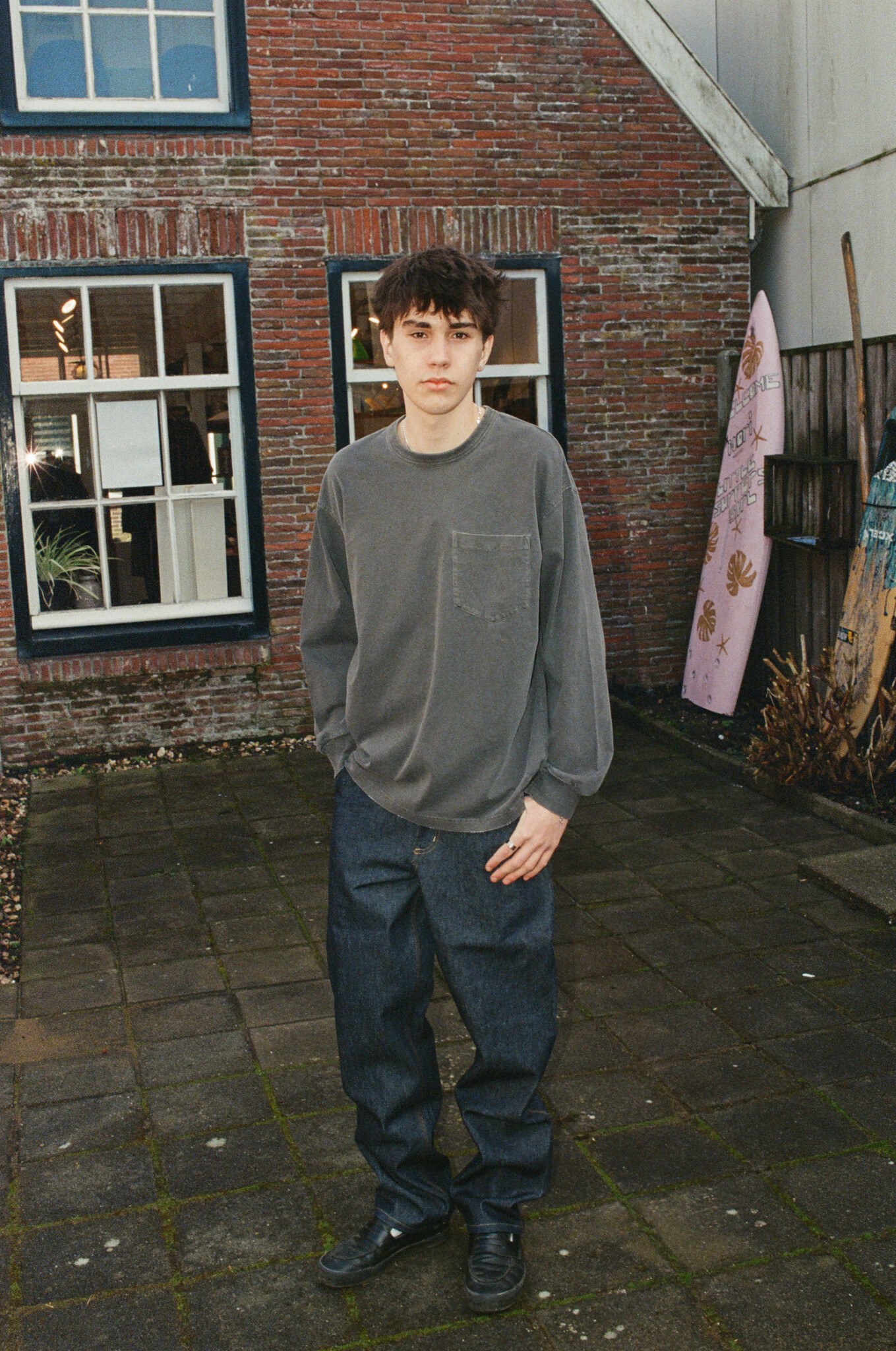 SS26 analoog shoot door Renzo