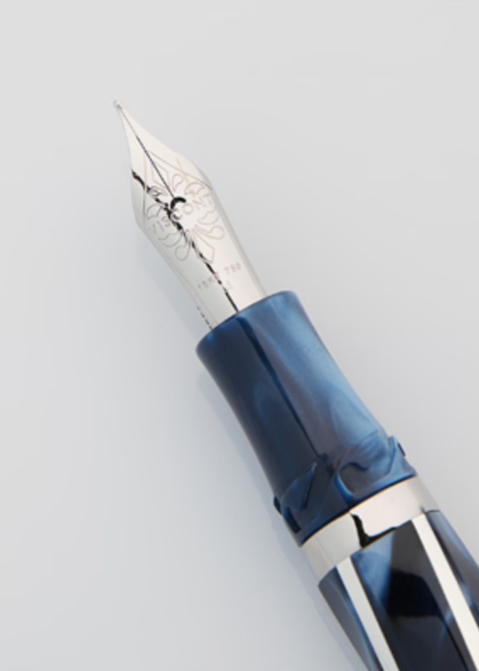 Visconti Divina Elegance Vulpen Imperial Blue