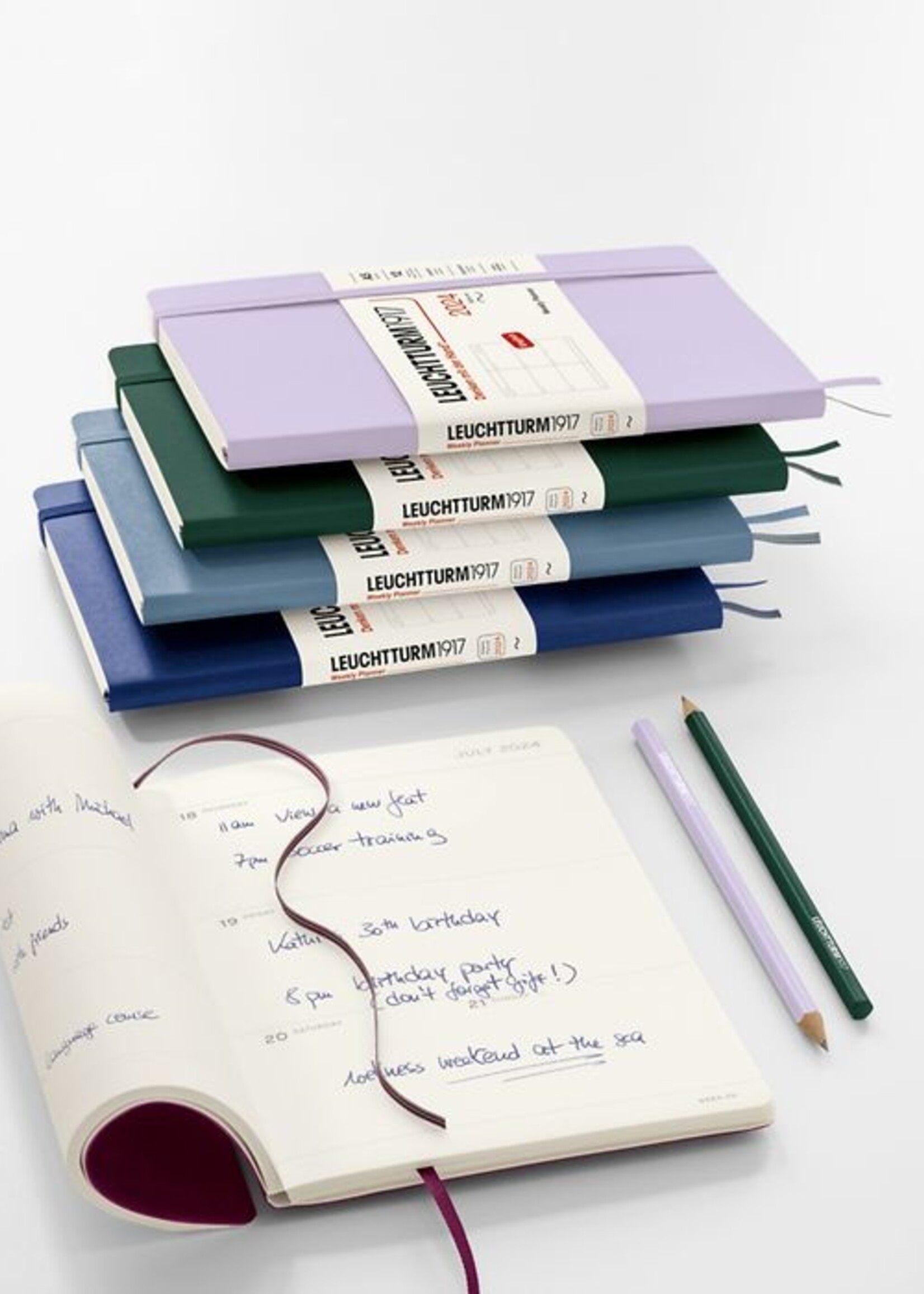 Leuchtturm1917 Agenda 2027 Medium Soft Cover Weekly/Note Port Red
