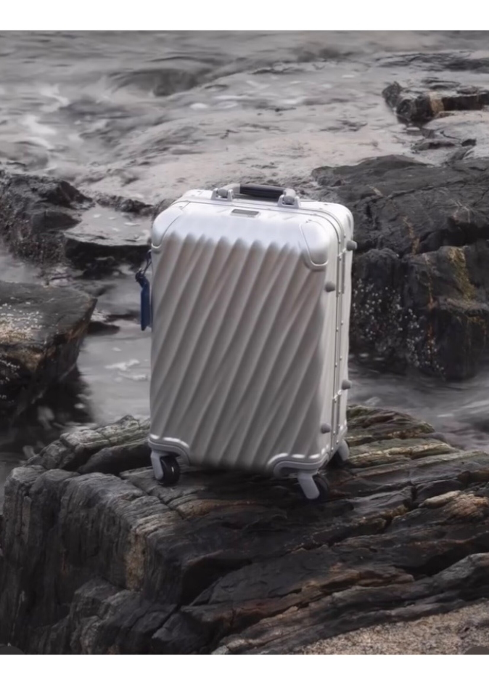 TUMI Koffer 19 Degree Aluminium International 35.5cm