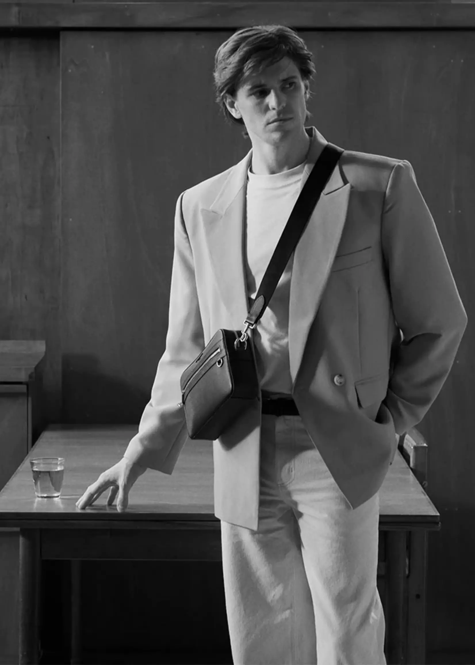 Le Tanneur Sling Emile T-Signature Black